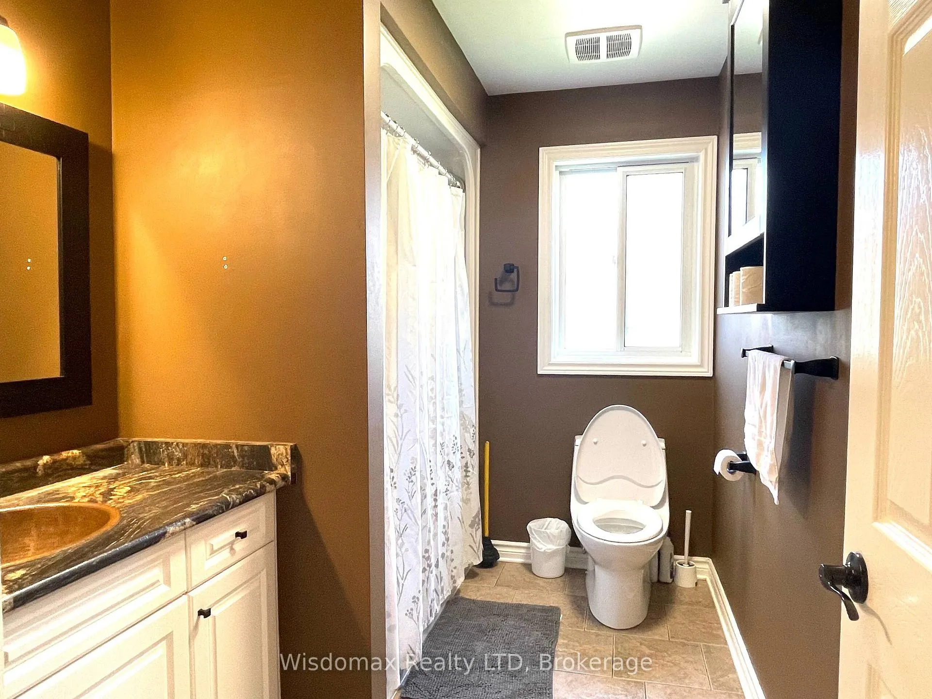 Photo 8 of 8272 Woodsview Crescent, Niagara Falls, Ascot — HOMEH