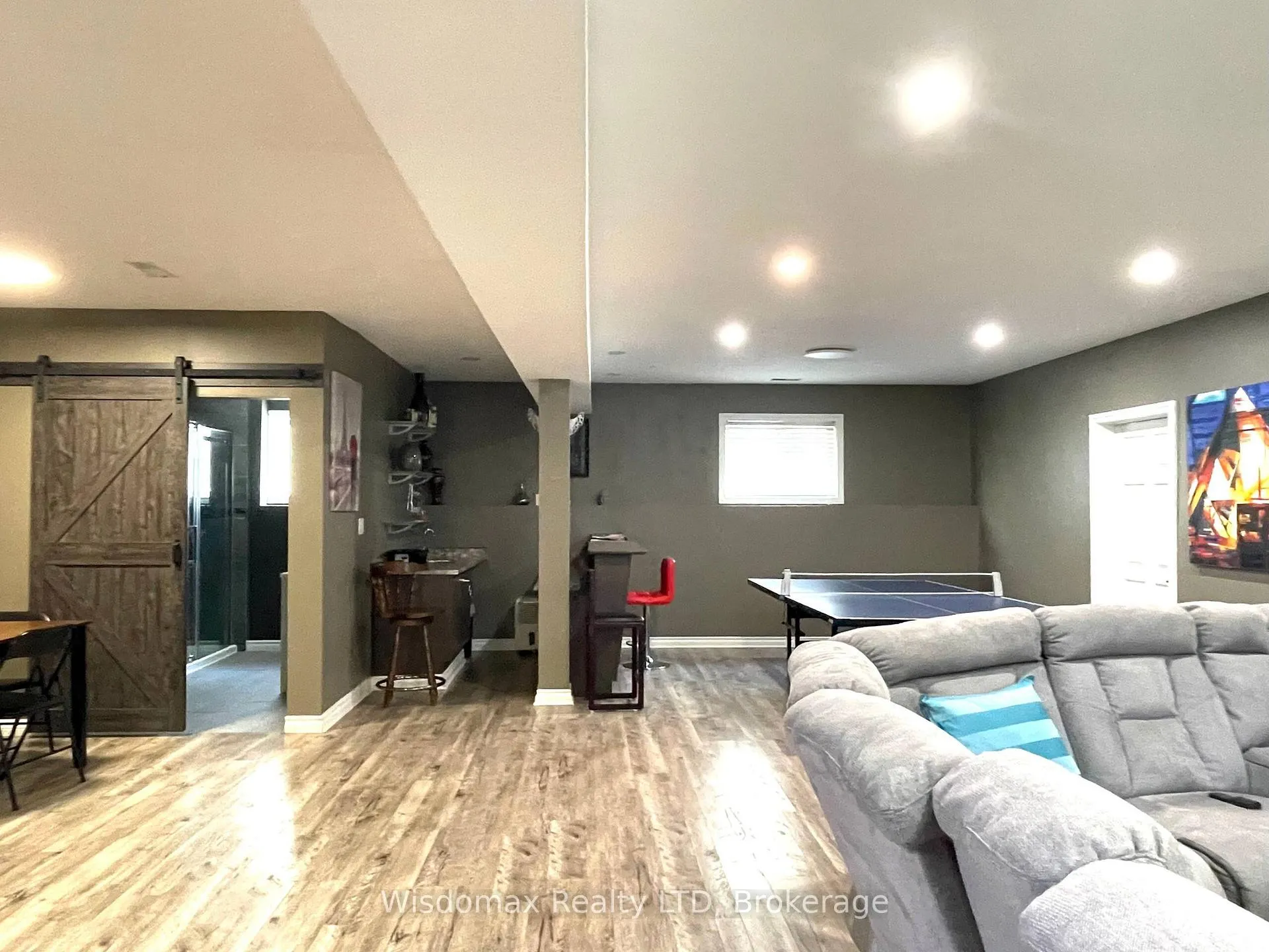 Photo 15 of 8272 Woodsview Crescent, Niagara Falls, Ascot — HOMEH