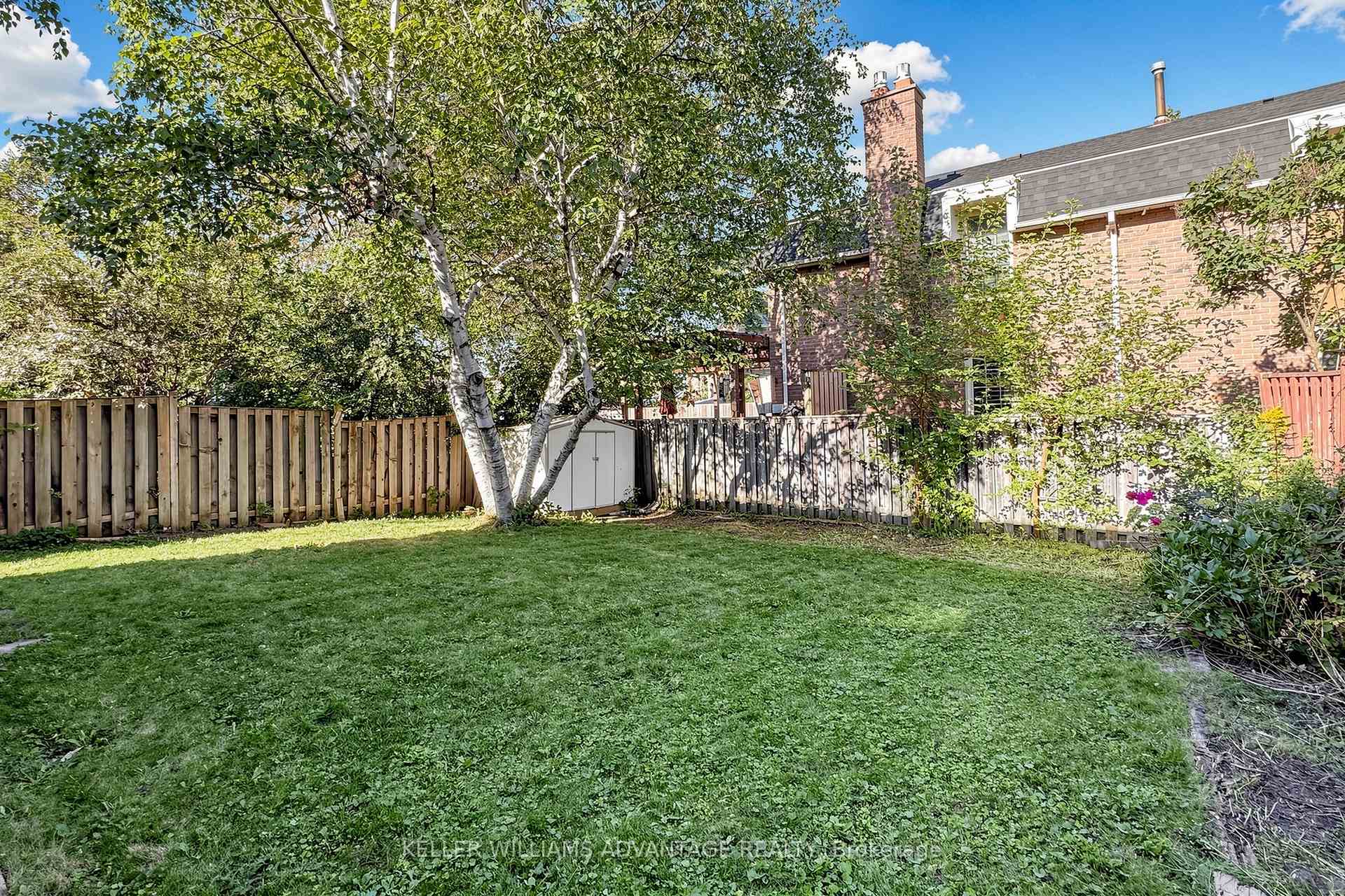 Photo 15 of 58 Ambercroft Boulevard, Scarborough, Steeles — HOMEH
