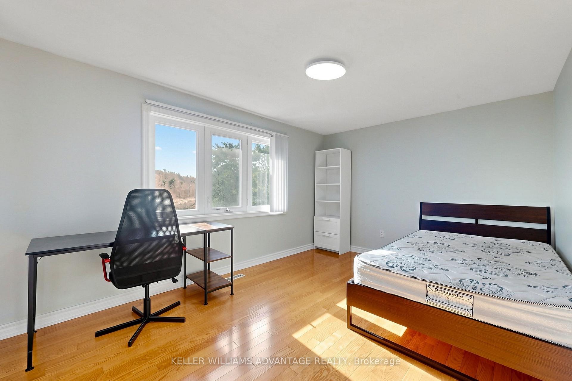 Photo 21 of 58 Ambercroft Boulevard, Scarborough, Steeles — HOMEH