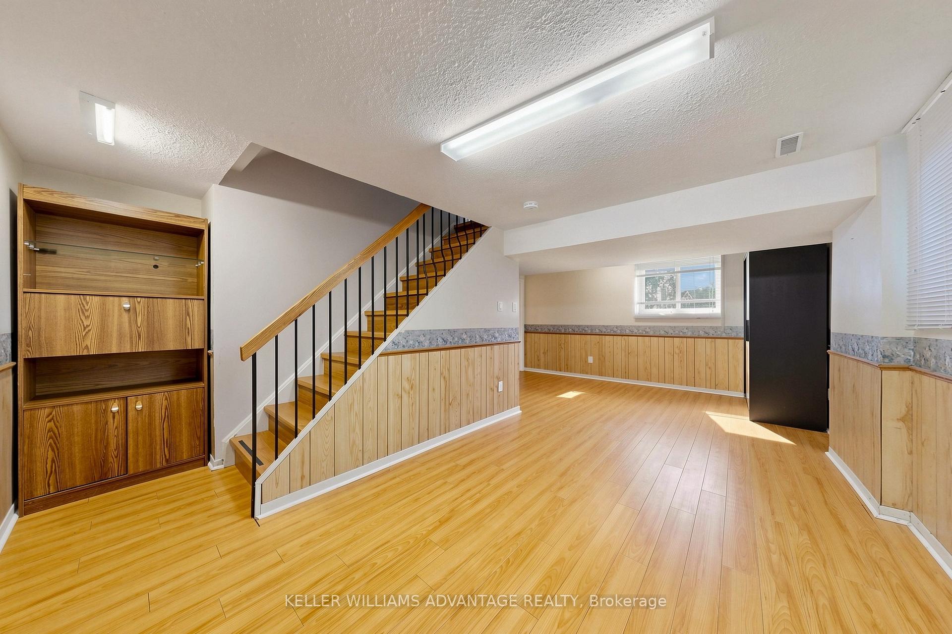 Photo 33 of 58 Ambercroft Boulevard, Scarborough, Steeles — HOMEH