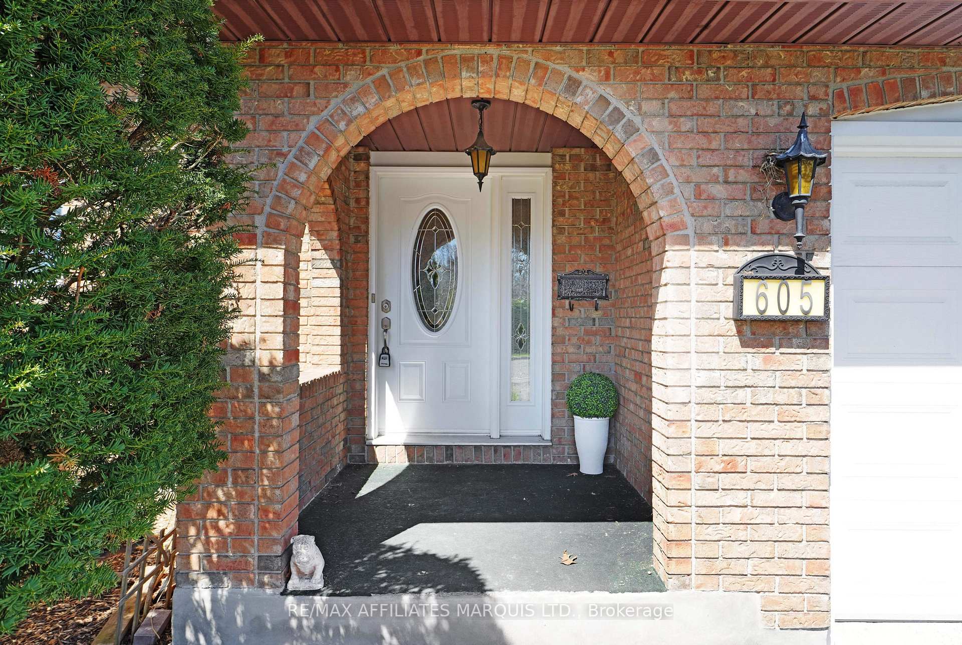 Photo 4 of 605 Kirkwood Street, Cornwall, Cornwall — HOMEH