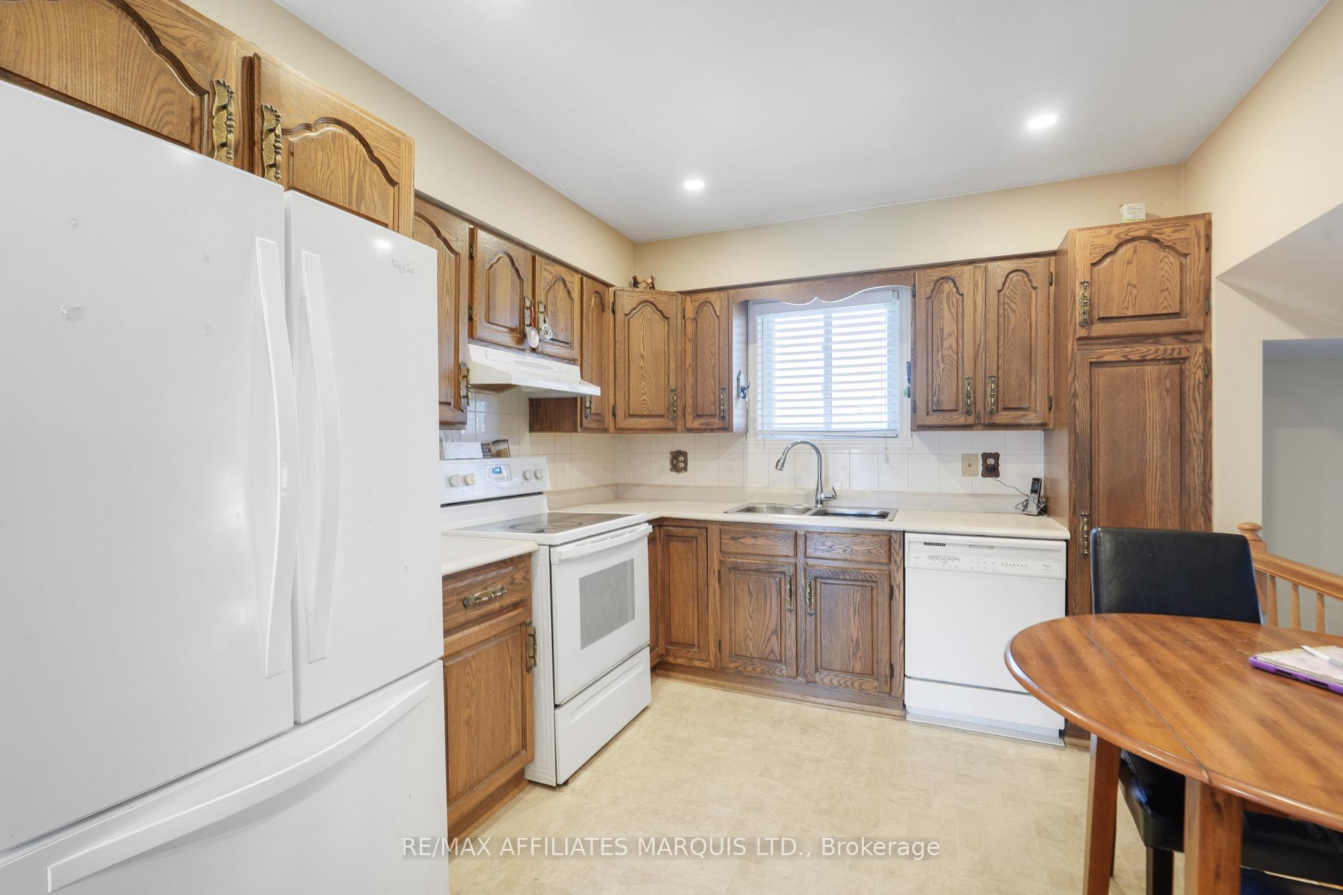 Photo 11 of 605 Kirkwood Street, Cornwall, Cornwall — HOMEH