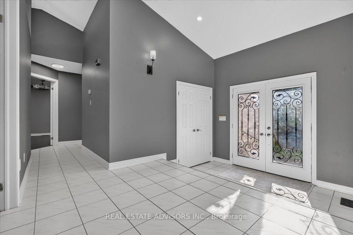Photo 25 of 19 Mcconachie Crescent, Caledon, Rural Caledon — HOMEH