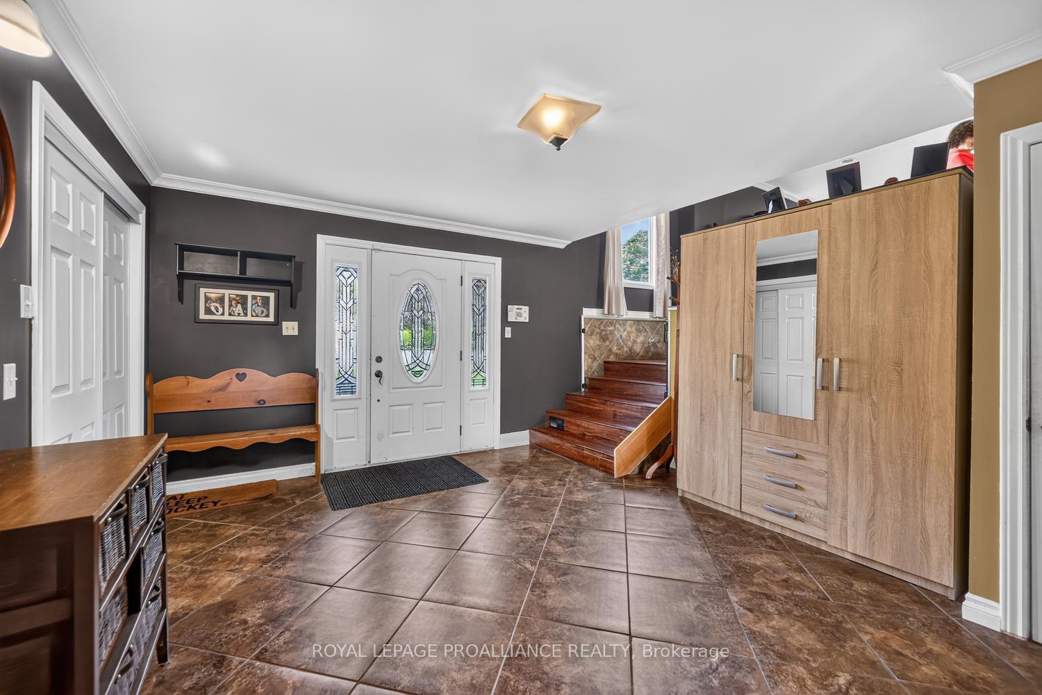 Photo 3 of 43 Alta Vista Drive, Augusta, Augusta Twp — HOMEH