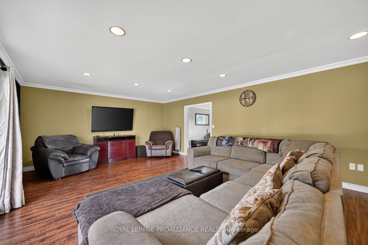 Photo 15 of 43 Alta Vista Drive, Augusta, Augusta Twp — HOMEH
