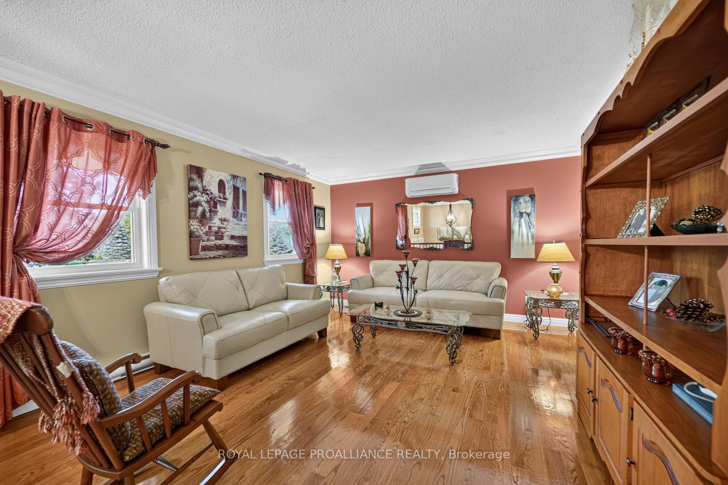 Photo 5 of 4709 Corbett Street, Augusta, Augusta Twp — HOMEH