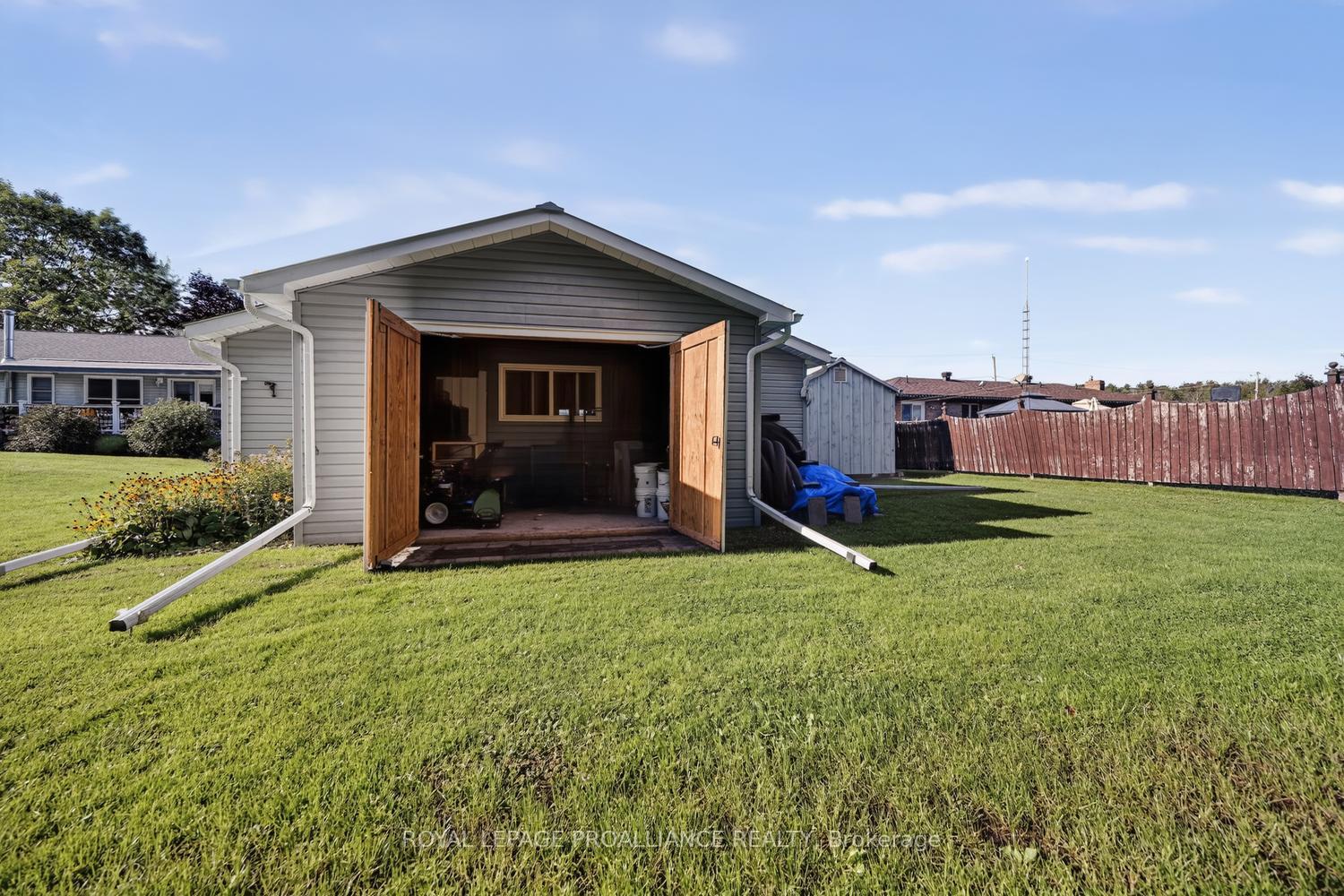 Photo 32 of 4709 Corbett Street, Augusta, Augusta Twp — HOMEH