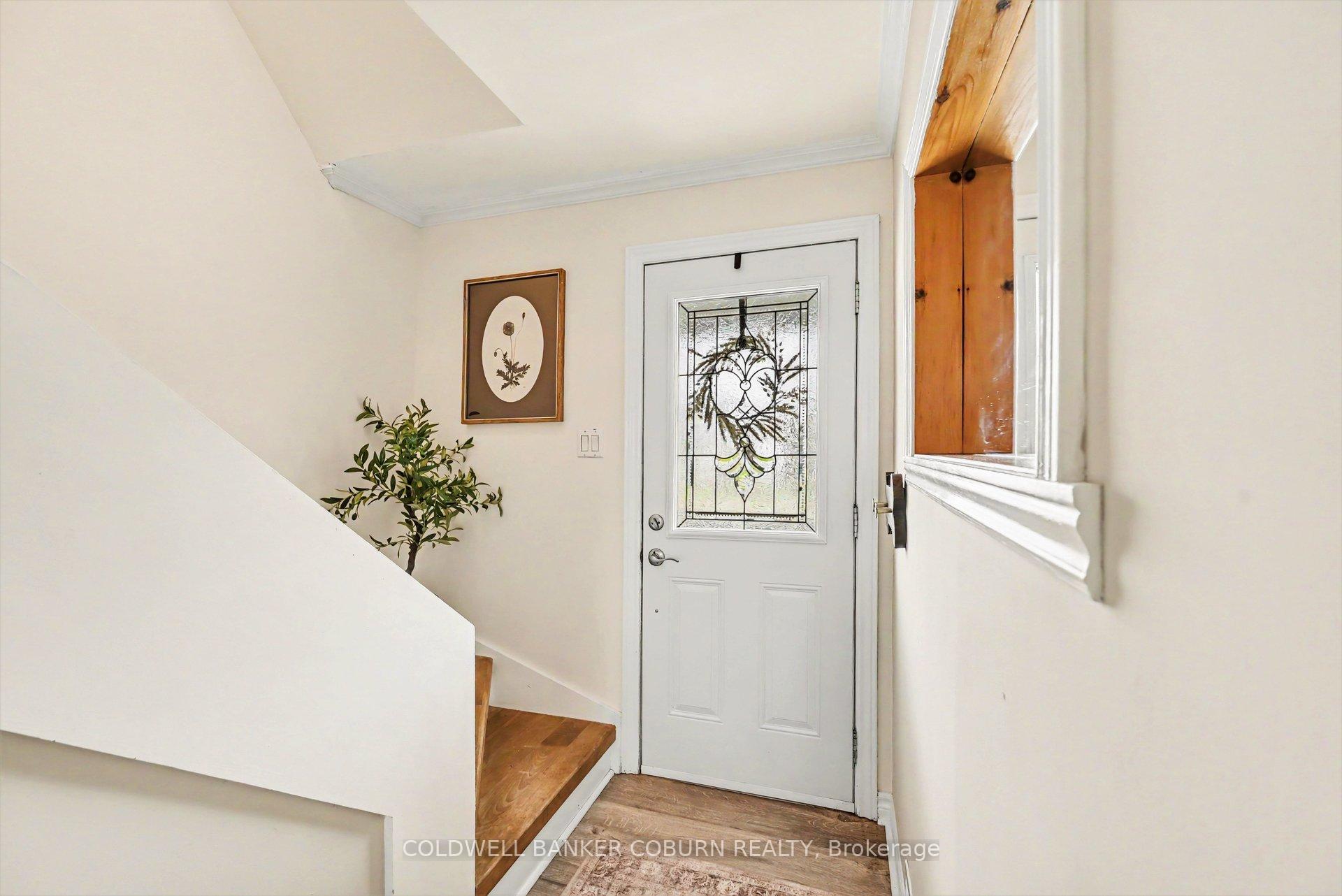Photo 4 of 1412 Cumberland Street, Cornwall, Cornwall — HOMEH