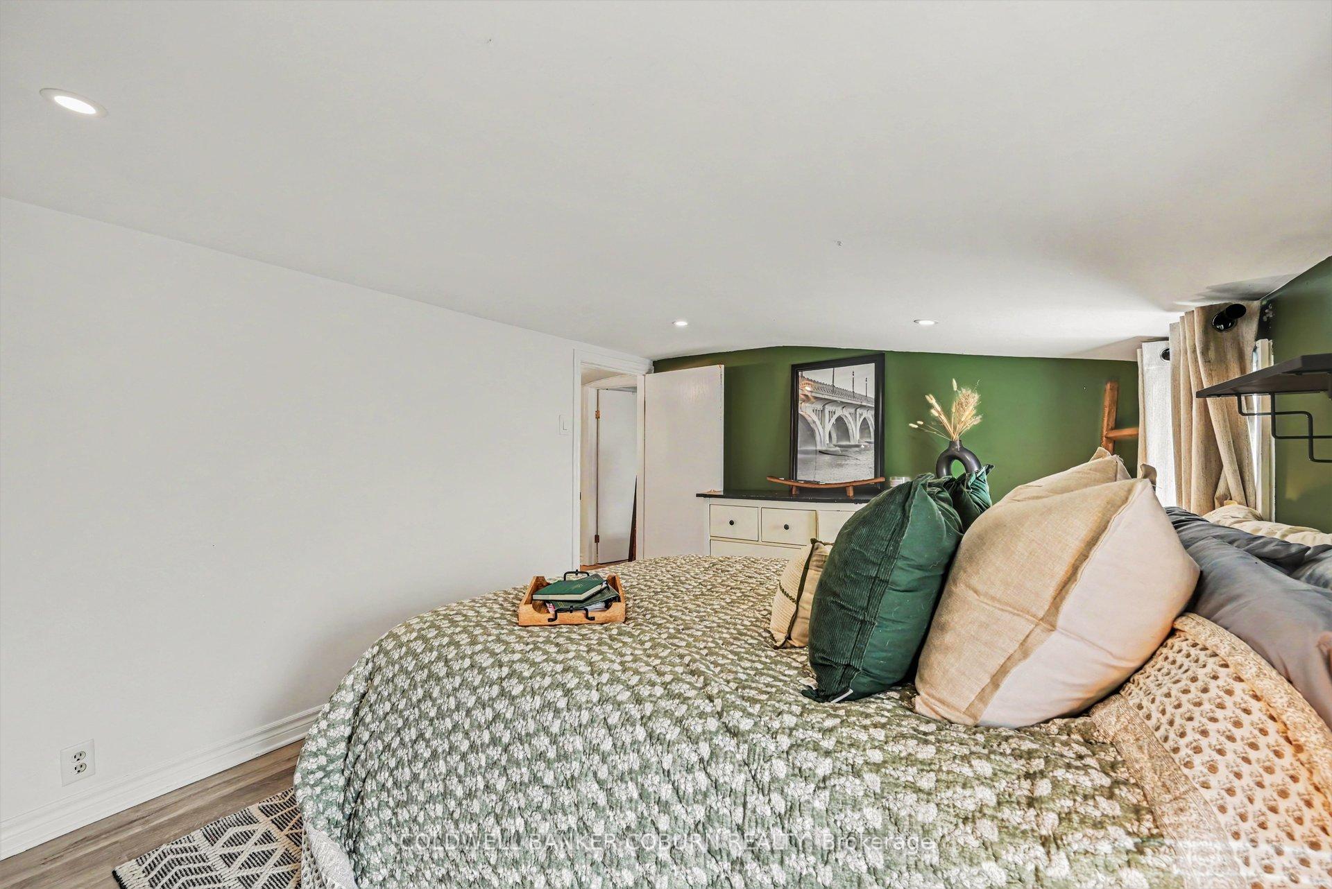Photo 18 of 1412 Cumberland Street, Cornwall, Cornwall — HOMEH