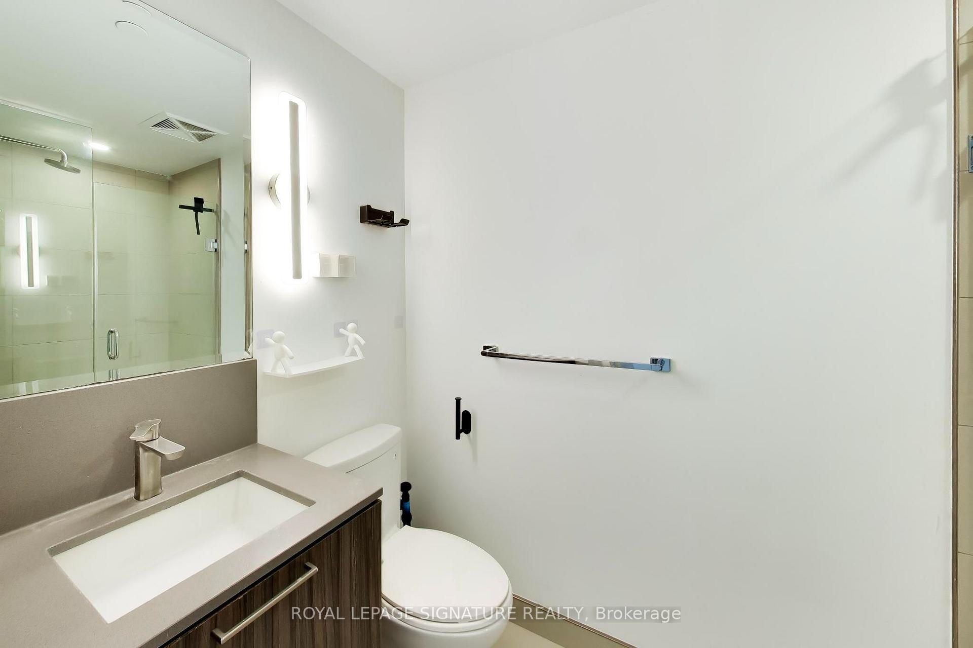 Photo 12 of Unit 1609, 19 Western Battery Road, Toronto, Niagara — HOMEH