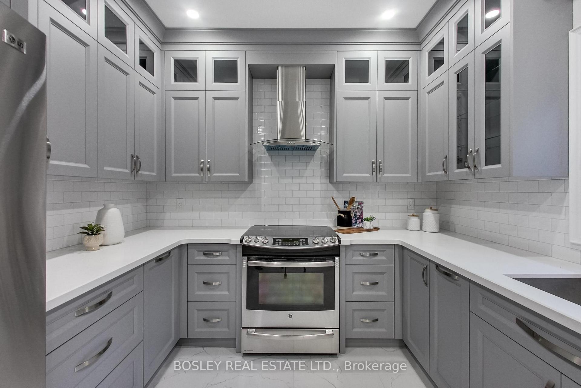 Photo 19 of 20 Trish Drive, Richmond Hill, Oak Ridges Lake Wilcox — HOMEH