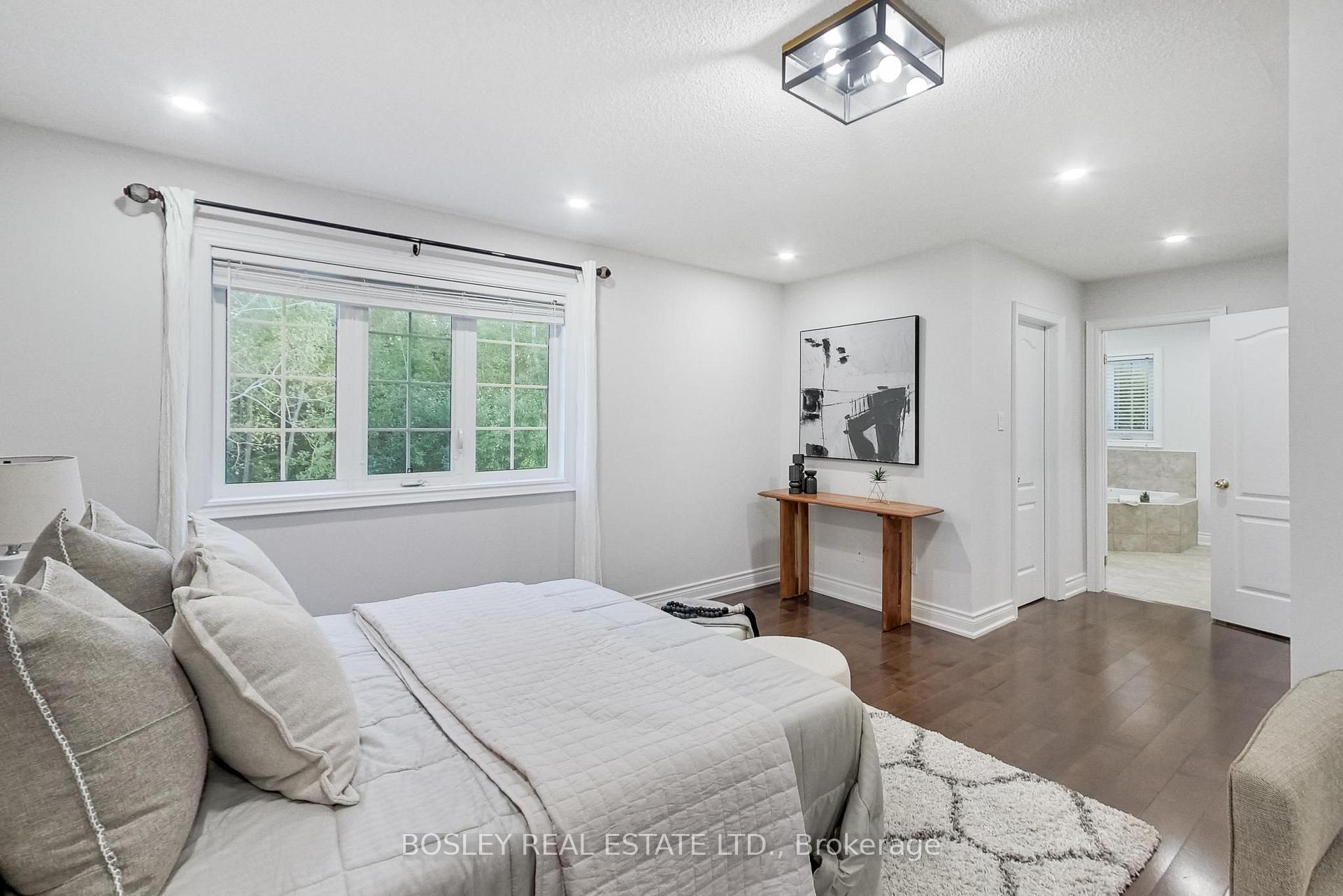 Photo 23 of 20 Trish Drive, Richmond Hill, Oak Ridges Lake Wilcox — HOMEH