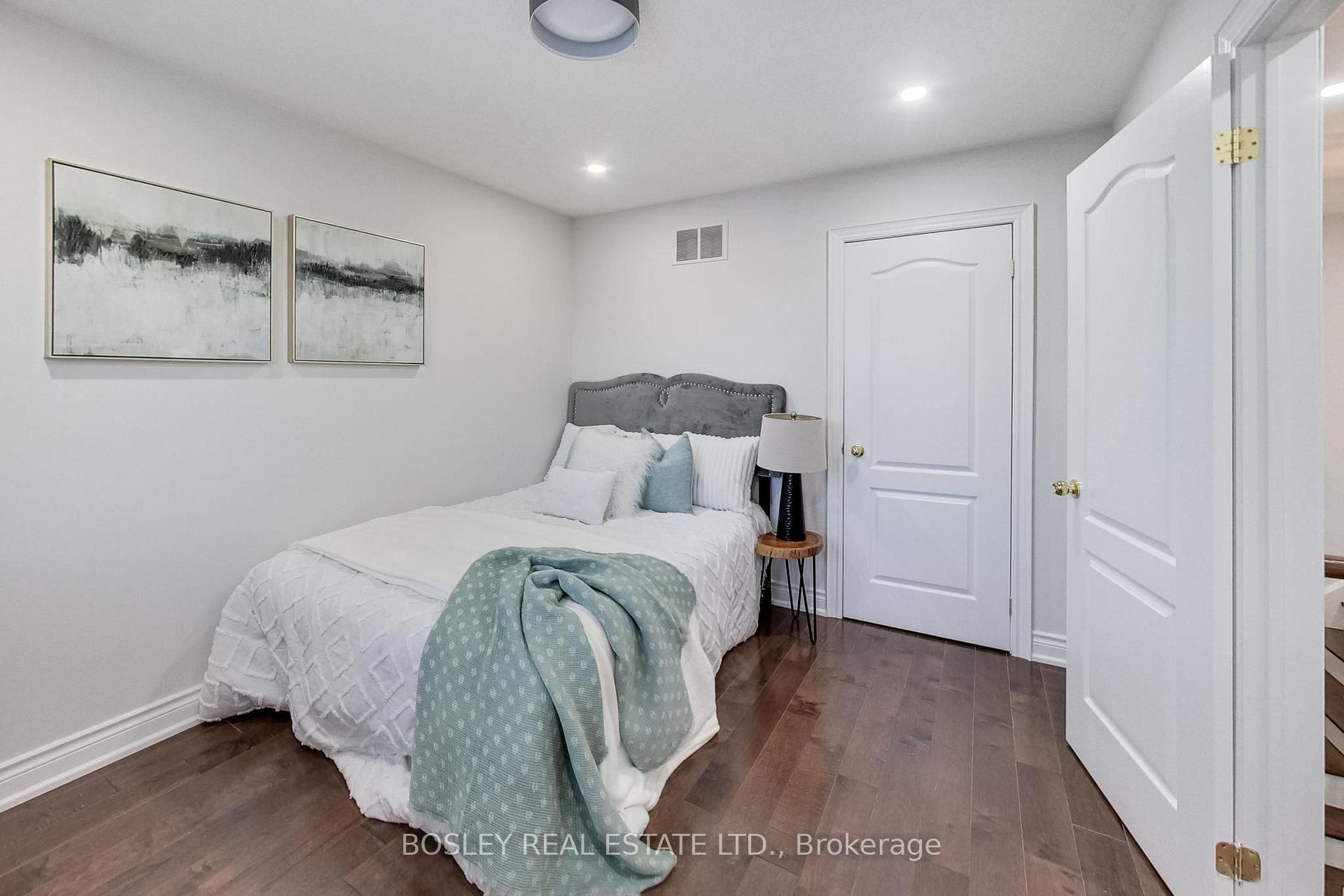 Photo 30 of 20 Trish Drive, Richmond Hill, Oak Ridges Lake Wilcox — HOMEH