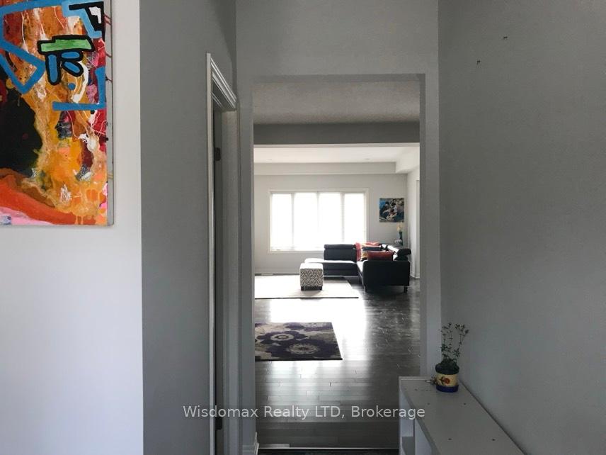 Photo 4 of 15 Winterberry Boulevard, Thorold, Confederation Heights — HOMEH