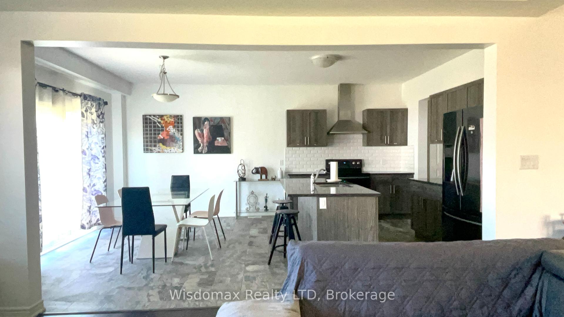 Photo 5 of 15 Winterberry Boulevard, Thorold, Confederation Heights — HOMEH