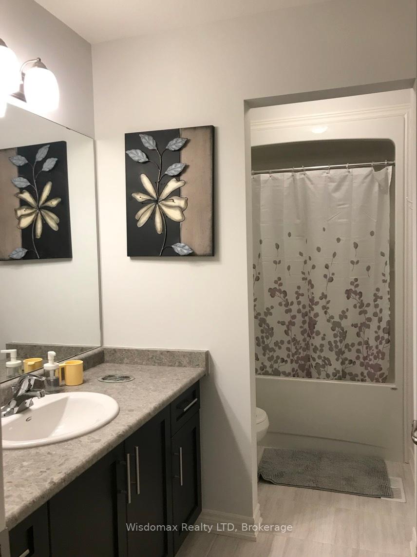 Photo 17 of 15 Winterberry Boulevard, Thorold, Confederation Heights — HOMEH