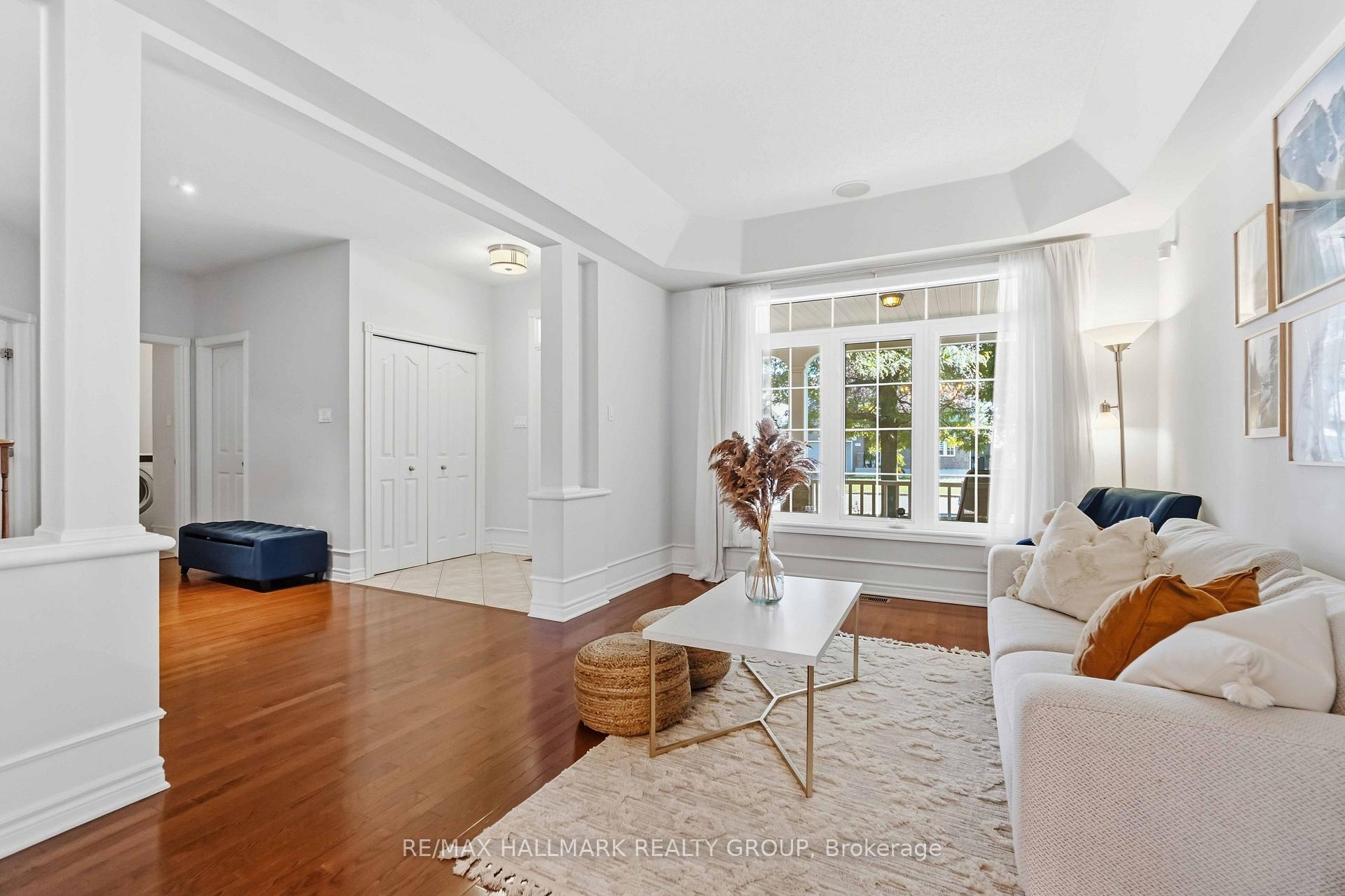 Photo 11 of 212 Janet Way, Ottawa, Notting Hill/Summerside — HOMEH