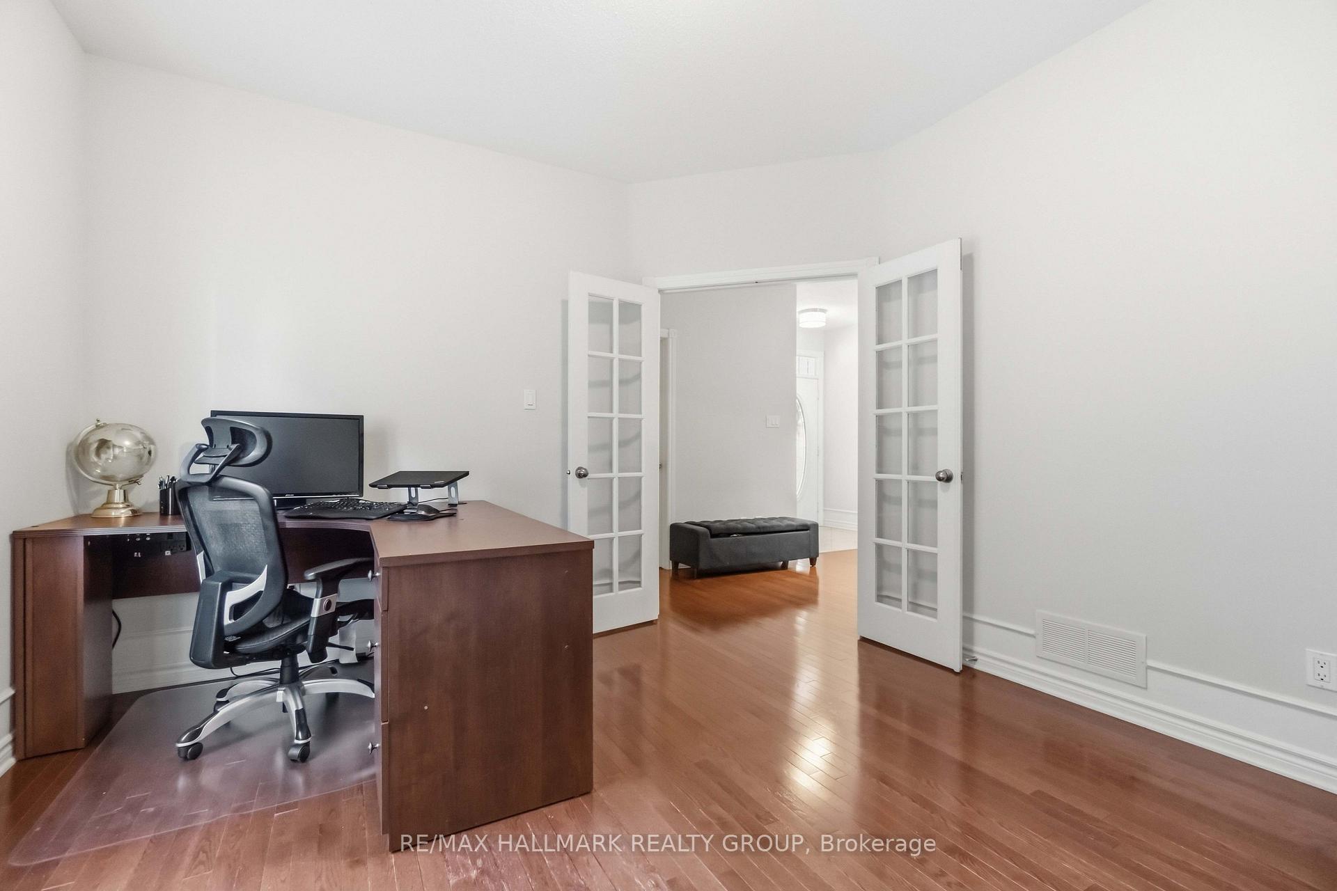 Photo 16 of 212 Janet Way, Ottawa, Notting Hill/Summerside — HOMEH