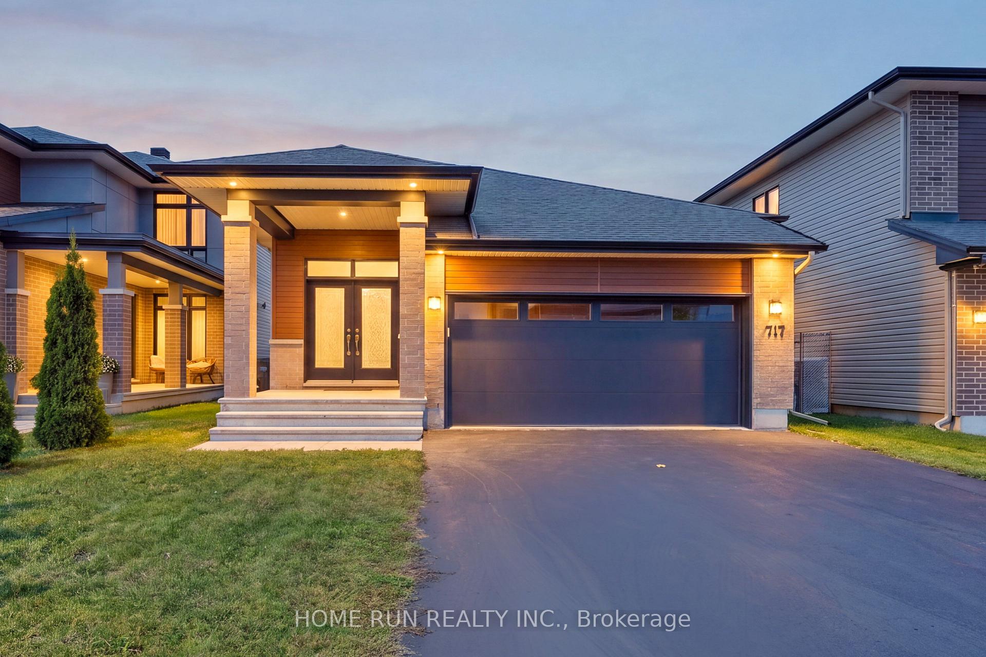 Photo 2 of 717 Octave Grove, Ottawa, Riverside South/Gloucester Glen — HOMEH