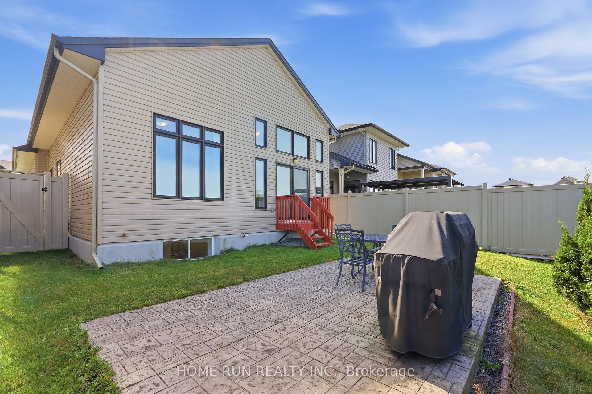 Photo 44 of 717 Octave Grove, Ottawa, Riverside South/Gloucester Glen — HOMEH
