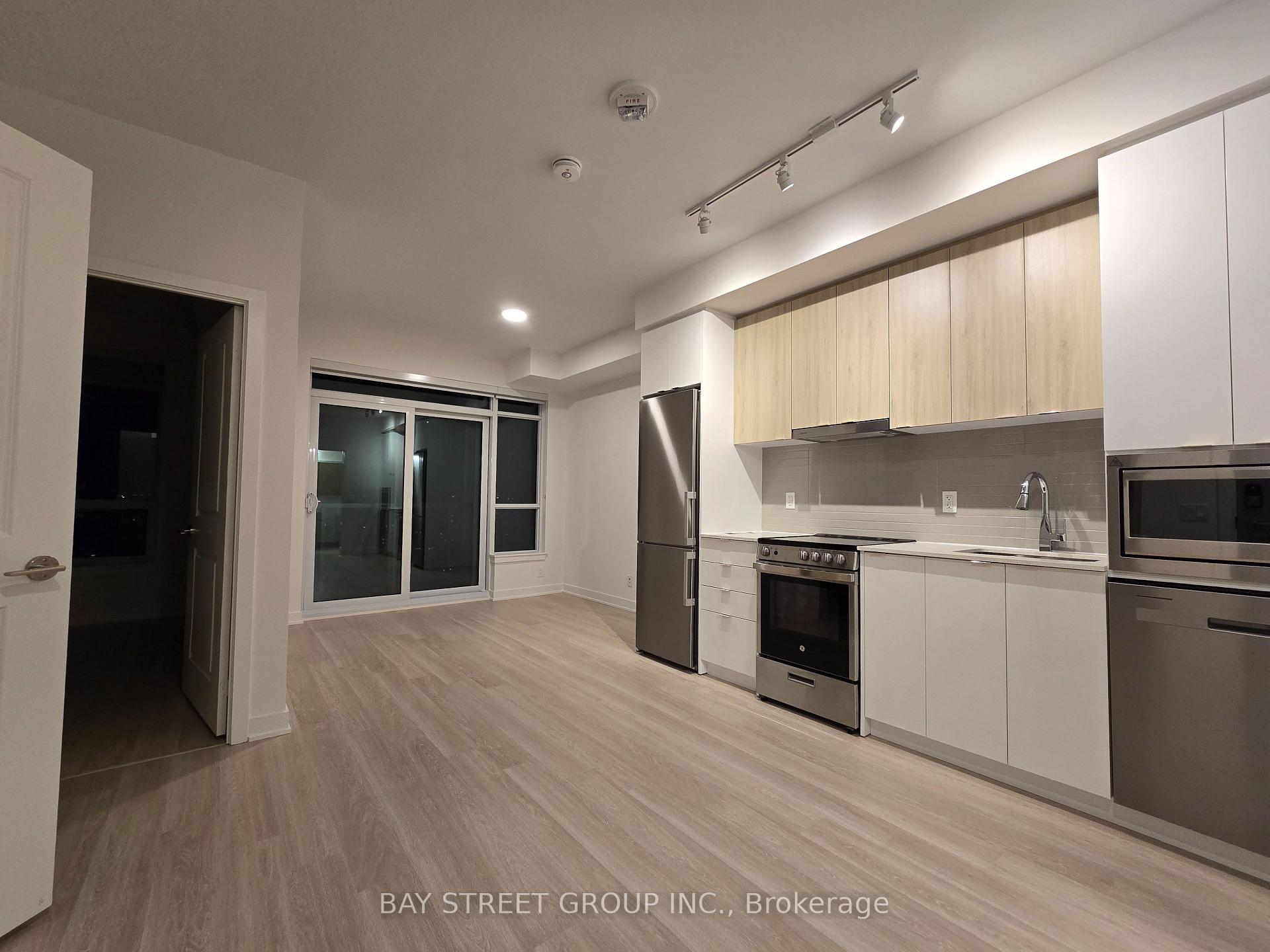 Photo of Unit 1806, 50 Upper Mall Way