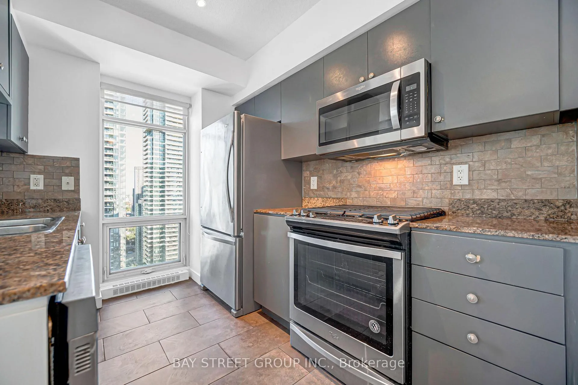 Photo 17 of Unit 3703, 35 Mariner Terrace, Toronto, Waterfront Communities — HOMEH