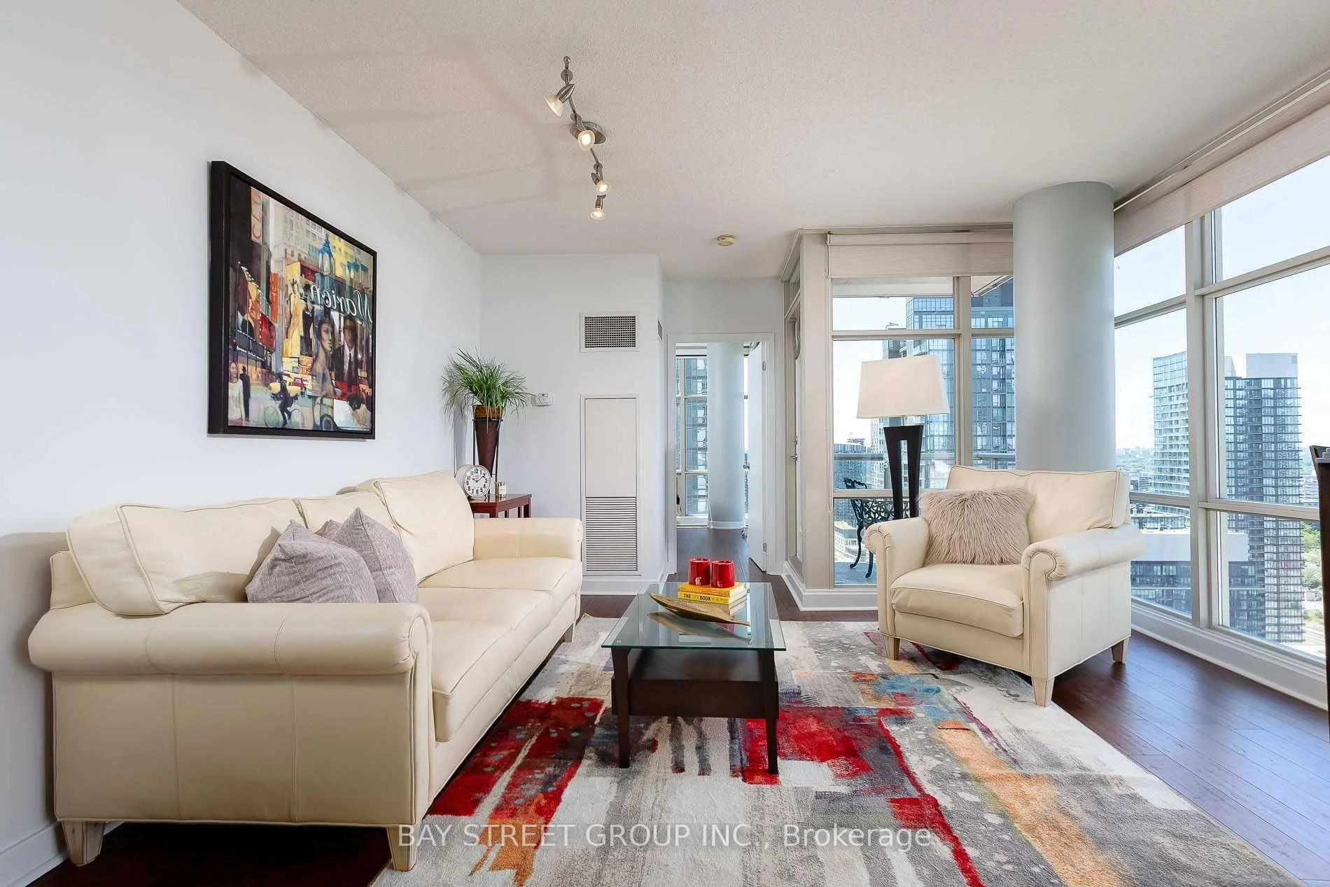 Photo 2 of Unit 3703, 35 Mariner Terrace, Toronto, Waterfront Communities — HOMEH