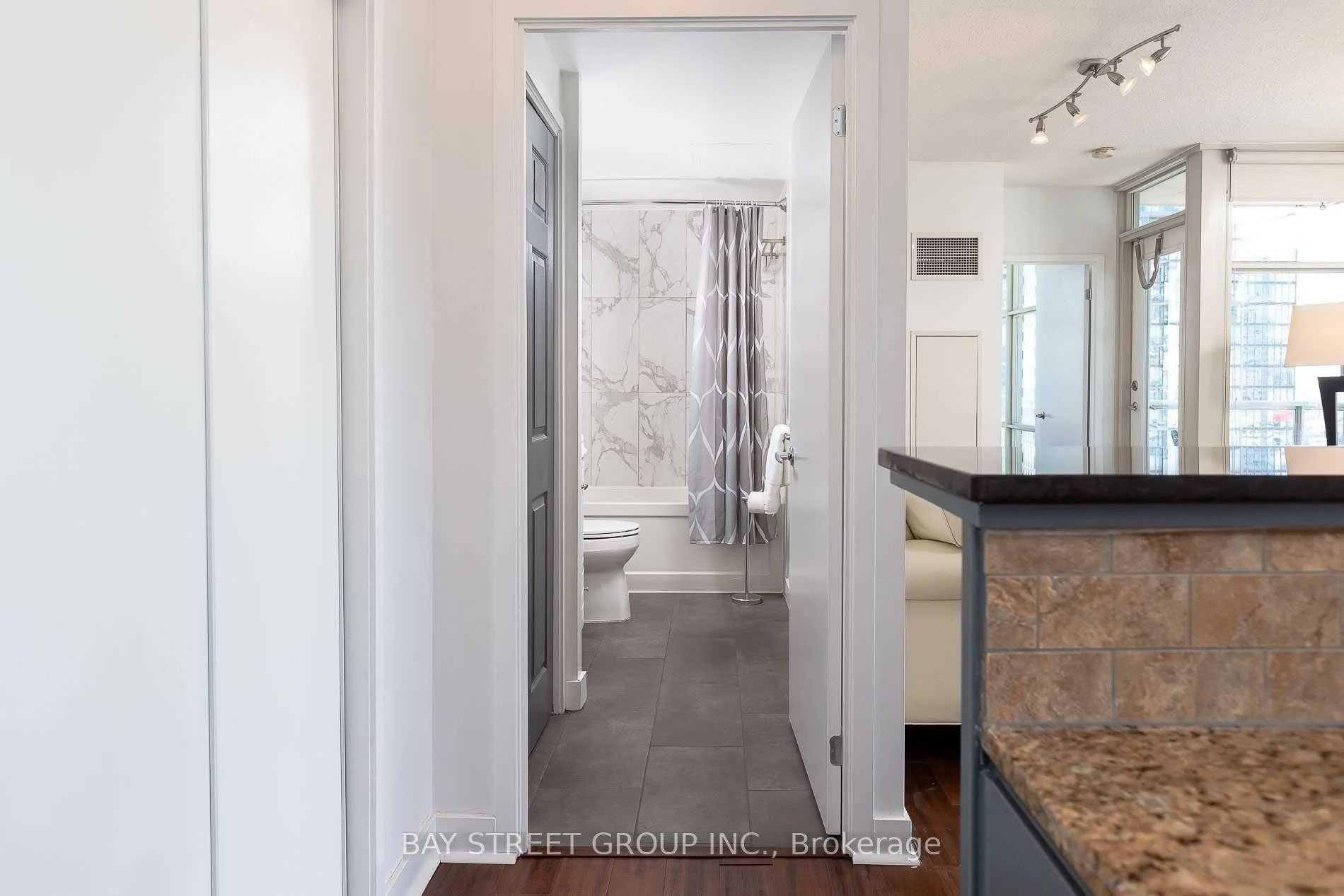 Photo 52 of Unit 3703, 35 Mariner Terrace, Toronto, Waterfront Communities — HOMEH