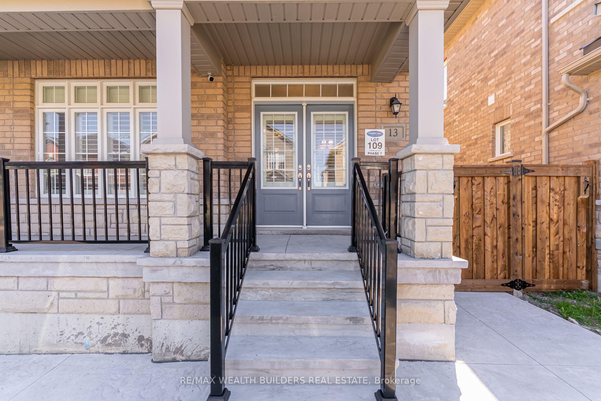 Photo 2 of 13 Waterleaf Road, Markham, Cornell — HOMEH