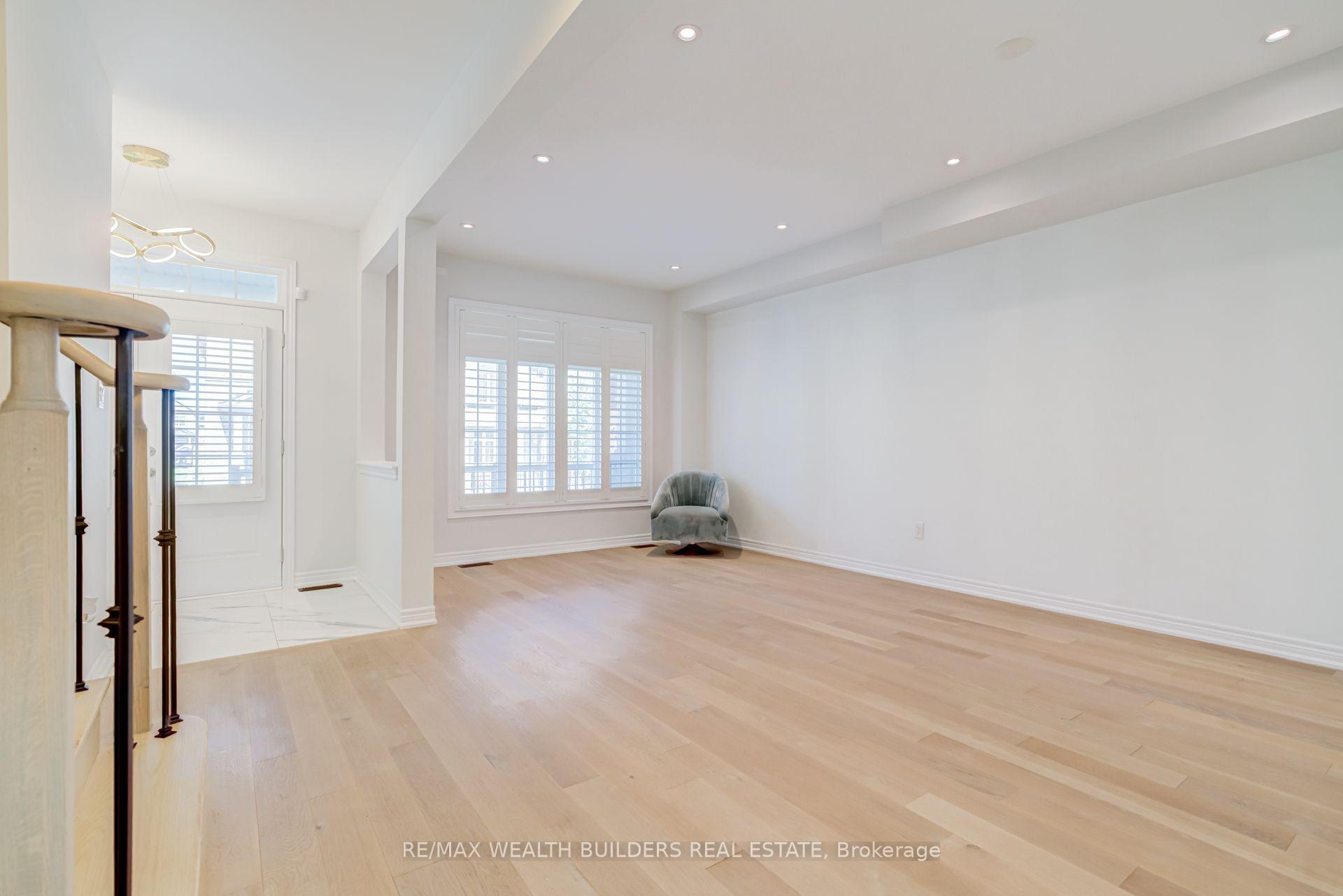 Photo 4 of 13 Waterleaf Road, Markham, Cornell — HOMEH