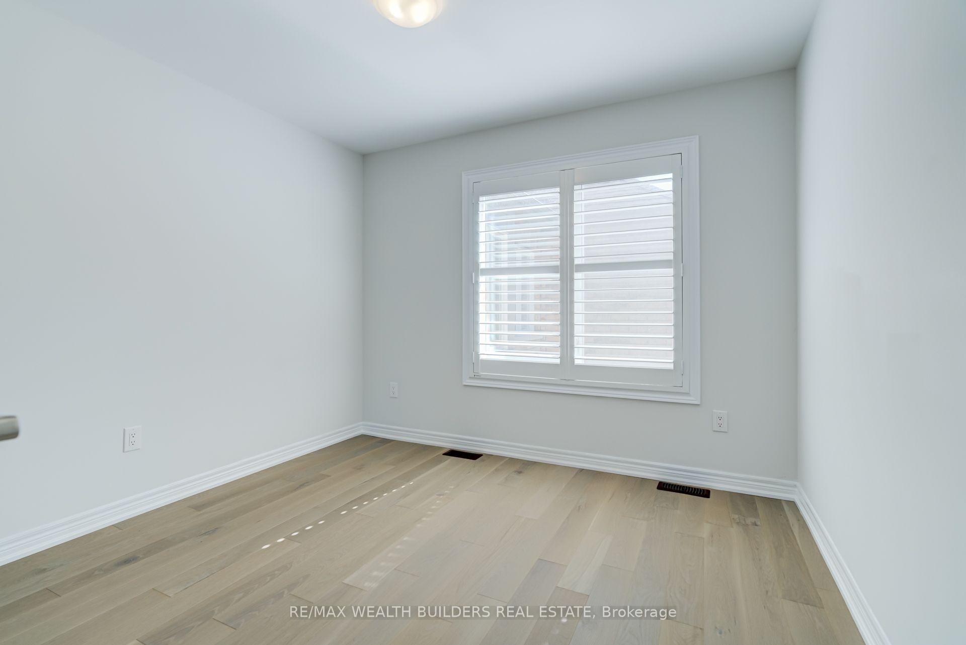 Photo 35 of 13 Waterleaf Road, Markham, Cornell — HOMEH