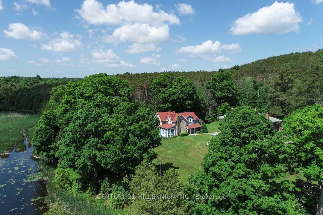 Photo of 1380 Queen Street W