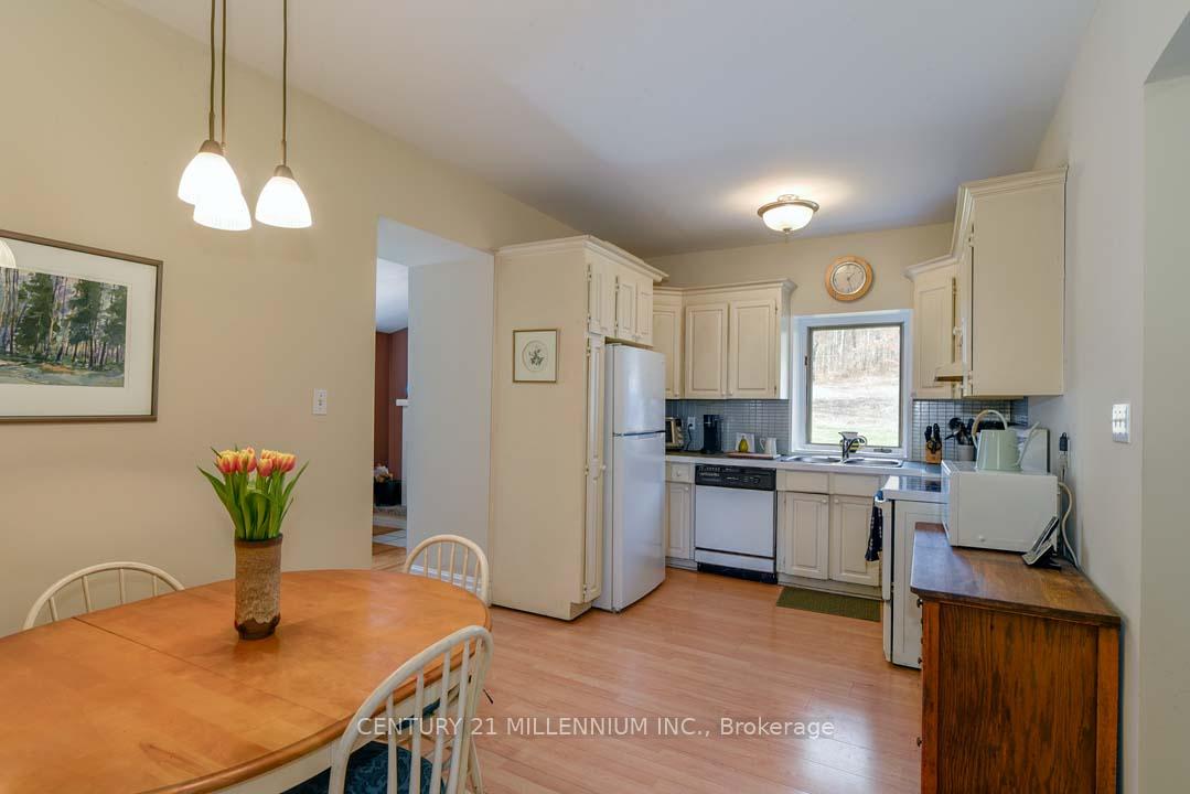Photo 14 of 1380 Queen Street W, Caledon, Rural Caledon — HOMEH