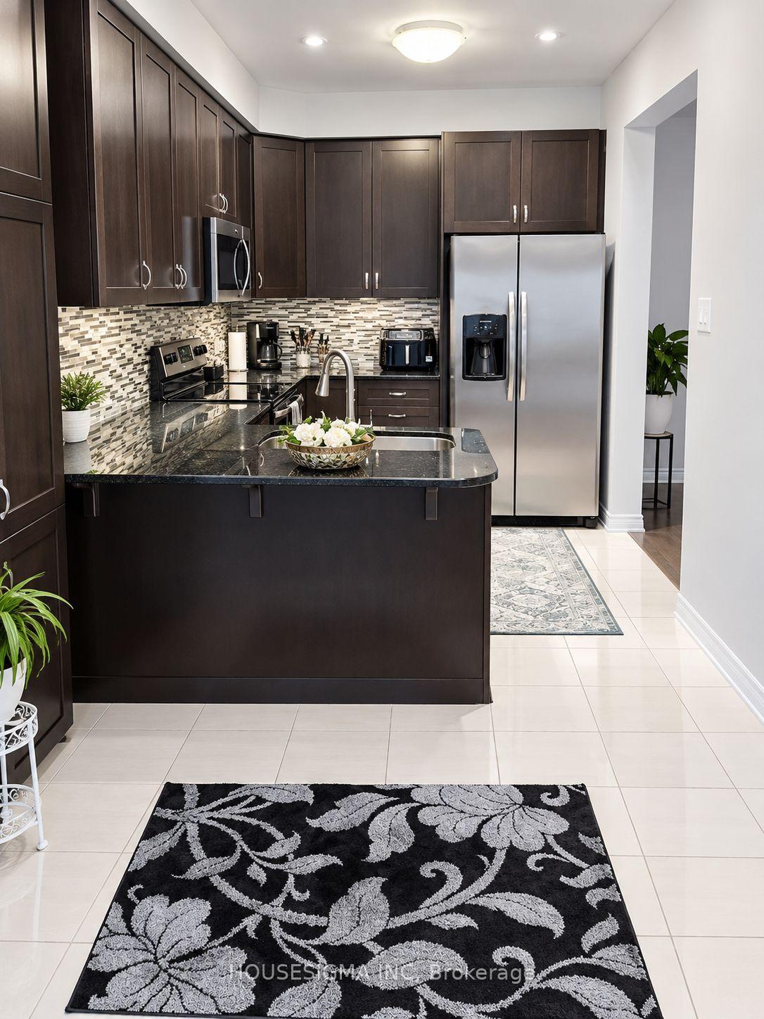 Photo 6 of 63 Tapadero Avenue, Ottawa, Kanata - Emerald Meadows/Trailwest — HOMEH
