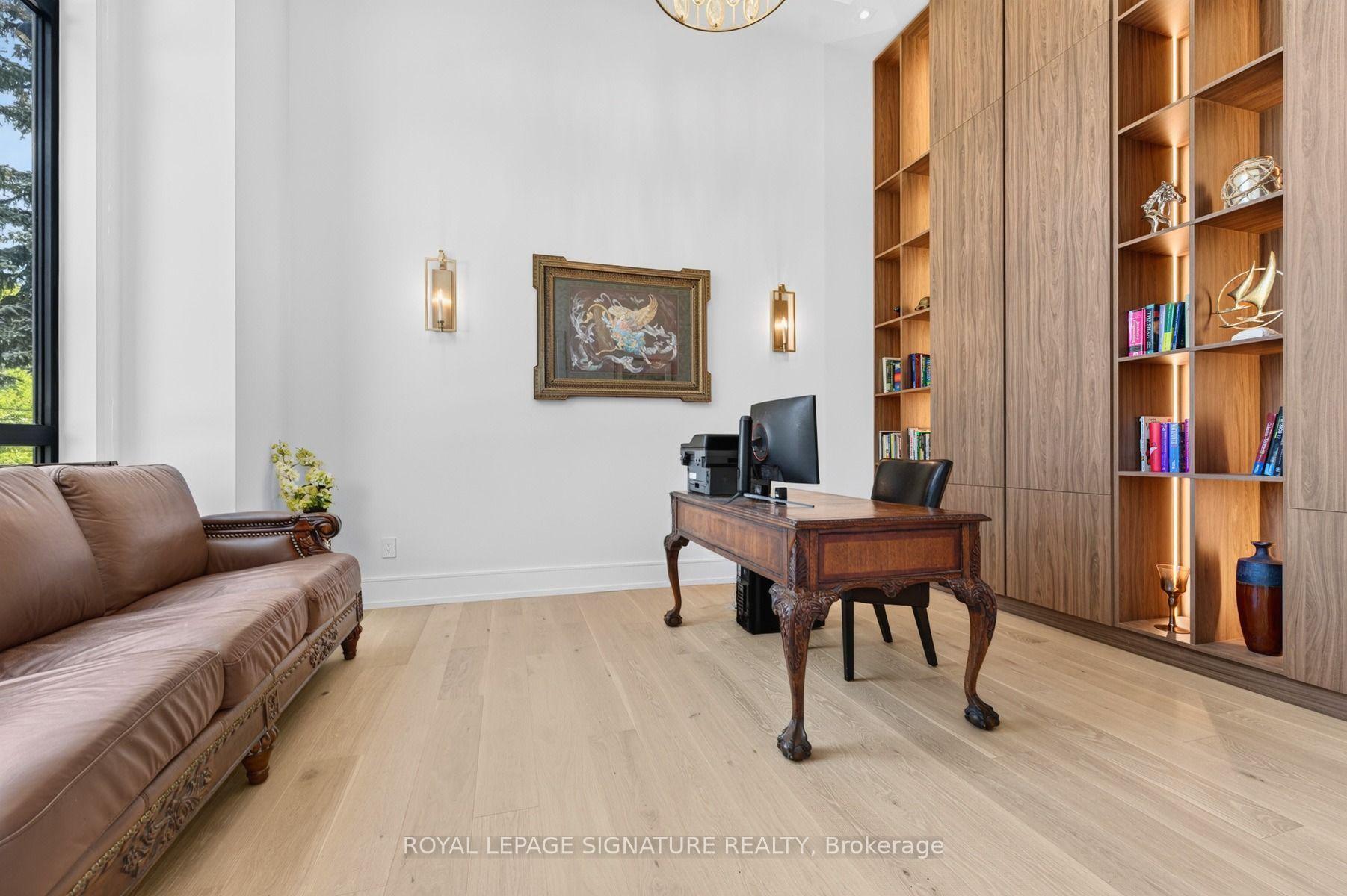 Photo 3 of 257 Lawrence Avenue E, North York, Bridle Path-Sunnybrook-York Mills — HOMEH
