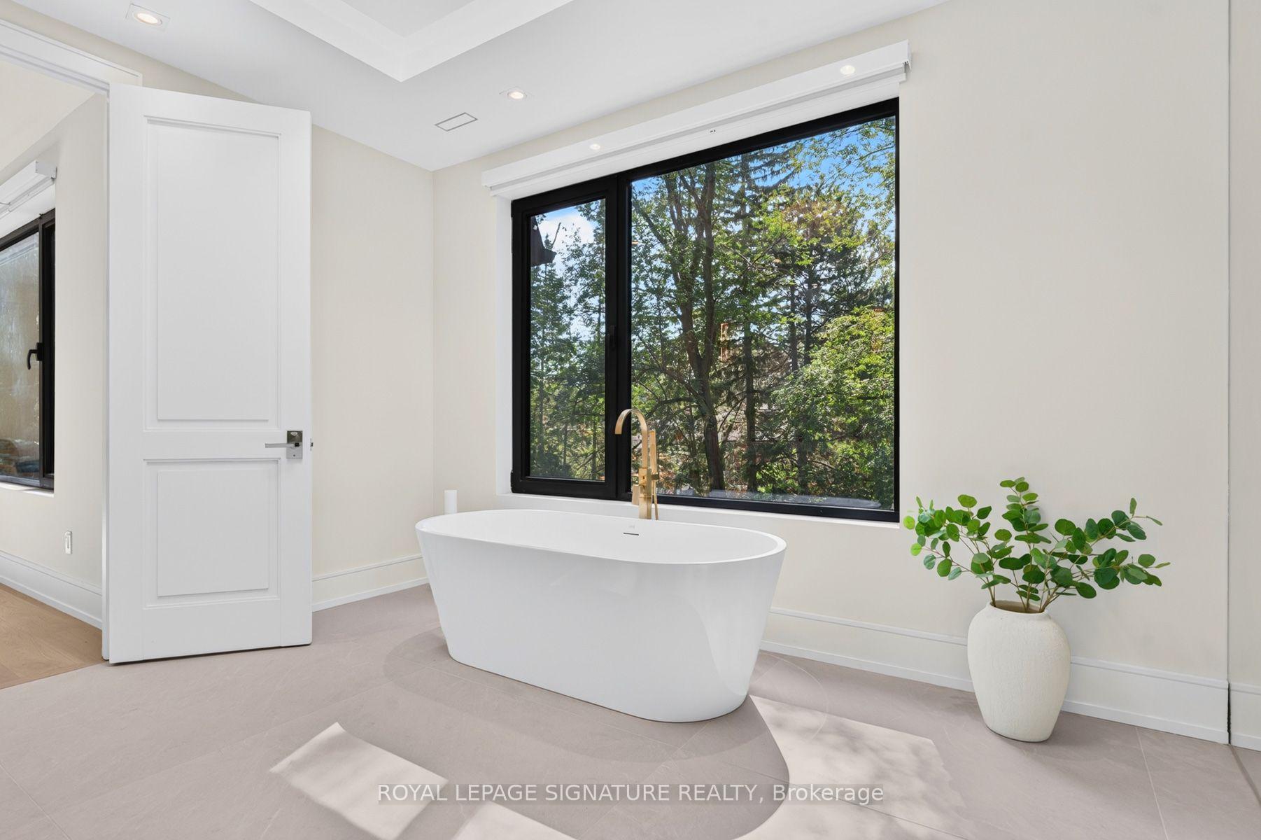Photo 24 of 257 Lawrence Avenue E, North York, Bridle Path-Sunnybrook-York Mills — HOMEH
