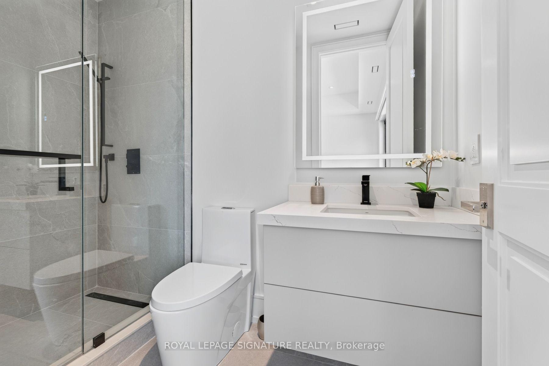 Photo 28 of 257 Lawrence Avenue E, North York, Bridle Path-Sunnybrook-York Mills — HOMEH