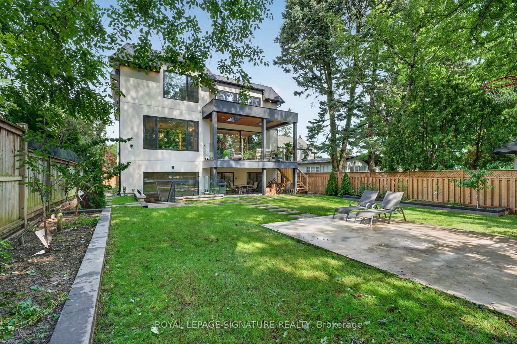 Photo 40 of 257 Lawrence Avenue E, North York, Bridle Path-Sunnybrook-York Mills — HOMEH