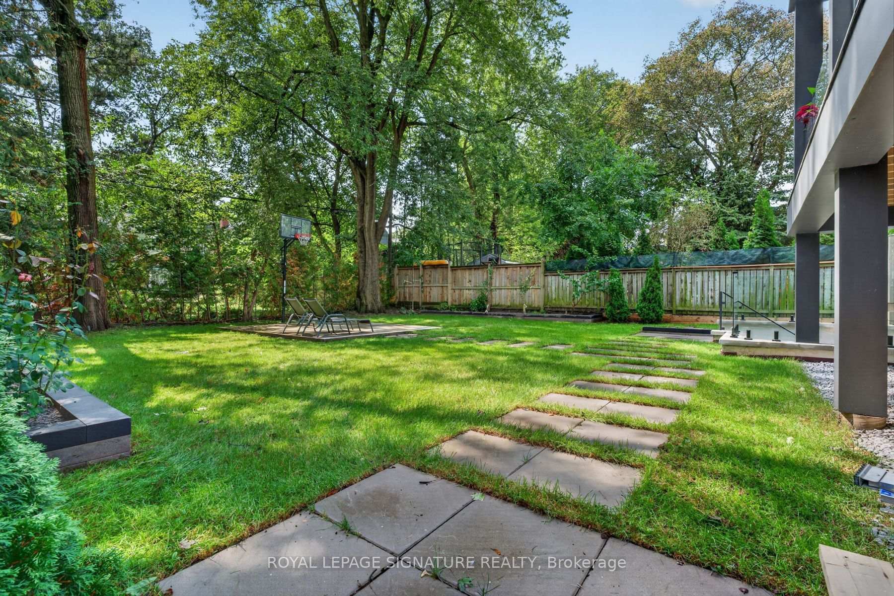 Photo 41 of 257 Lawrence Avenue E, North York, Bridle Path-Sunnybrook-York Mills — HOMEH