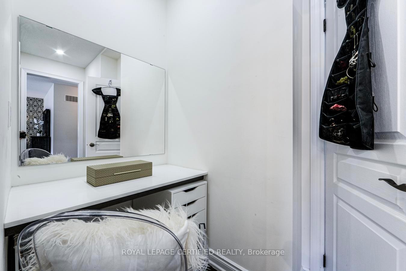 Photo 25 of 41 Danby Street, Vaughan, Kleinburg — HOMEH