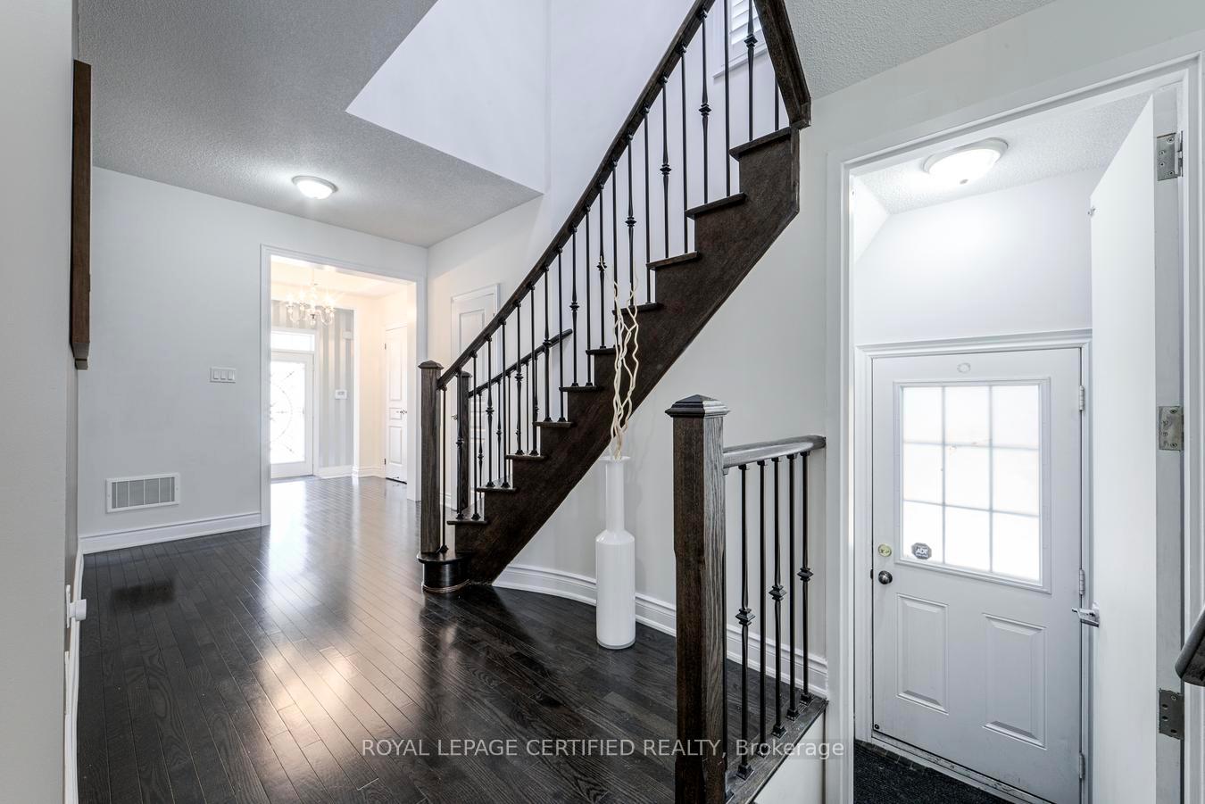 Photo 36 of 41 Danby Street, Vaughan, Kleinburg — HOMEH