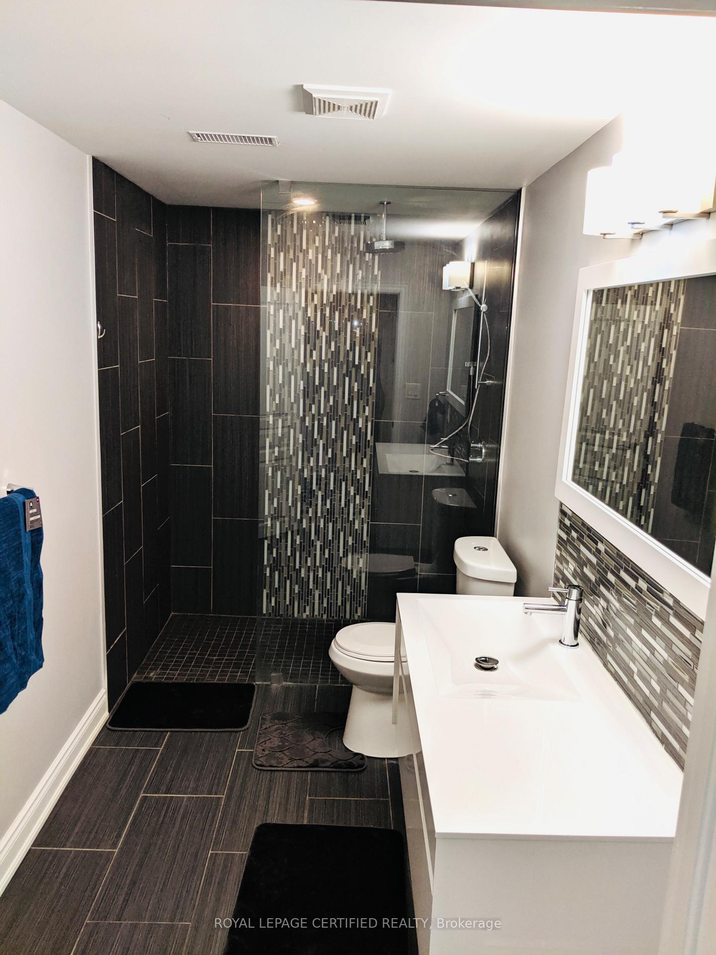 Photo 44 of 41 Danby Street, Vaughan, Kleinburg — HOMEH