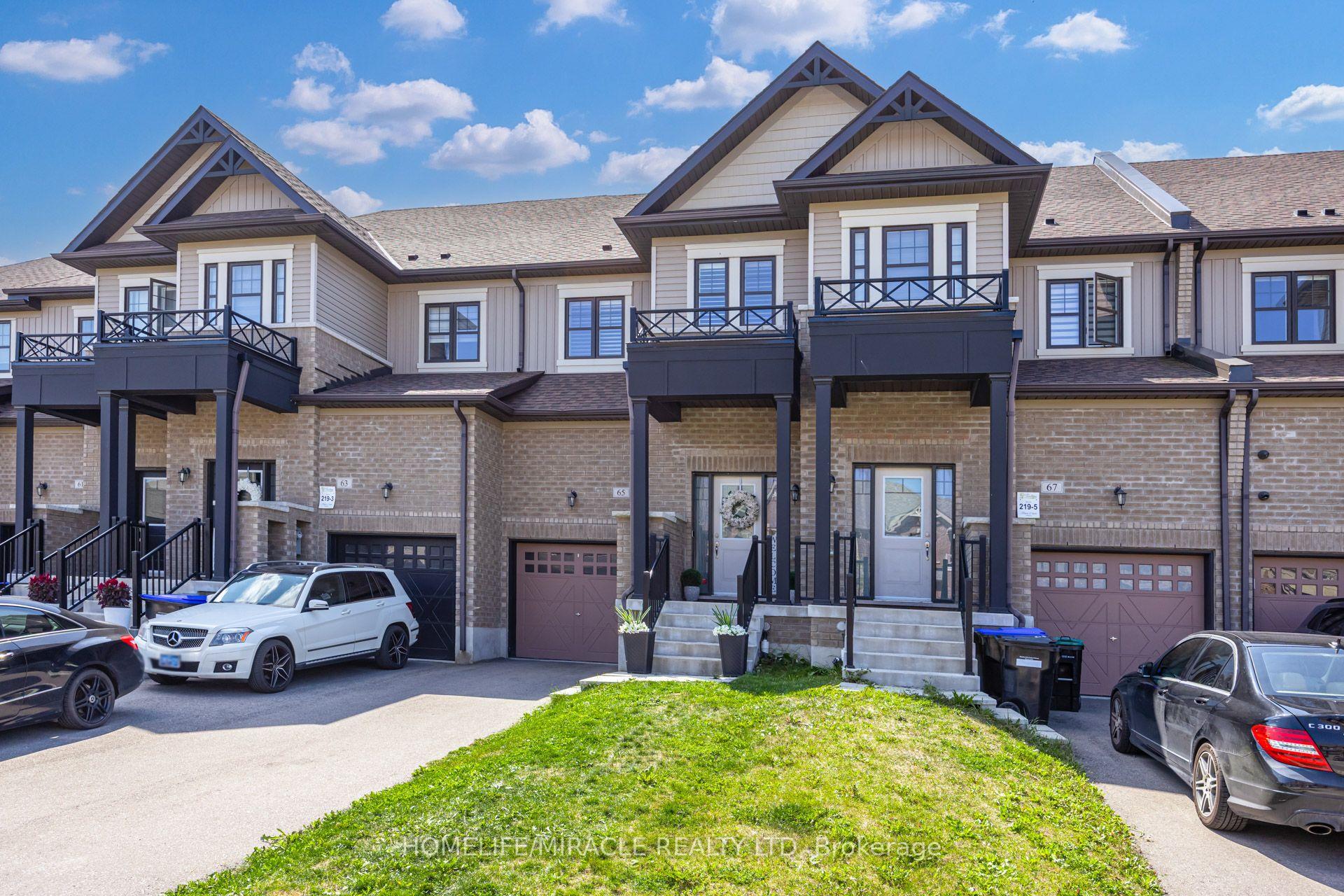 Photo 3 of 65 Lorne Thomas Place, New Tecumseth, Alliston — HOMEH