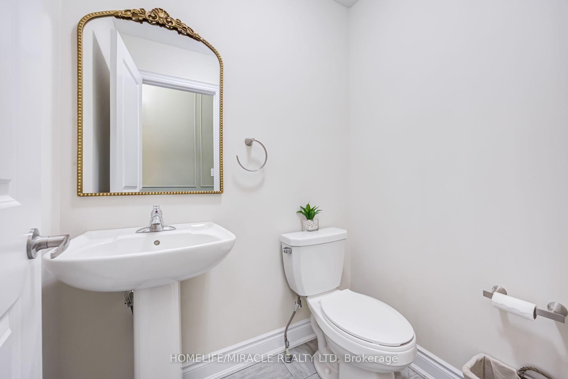Photo 11 of 65 Lorne Thomas Place, New Tecumseth, Alliston — HOMEH
