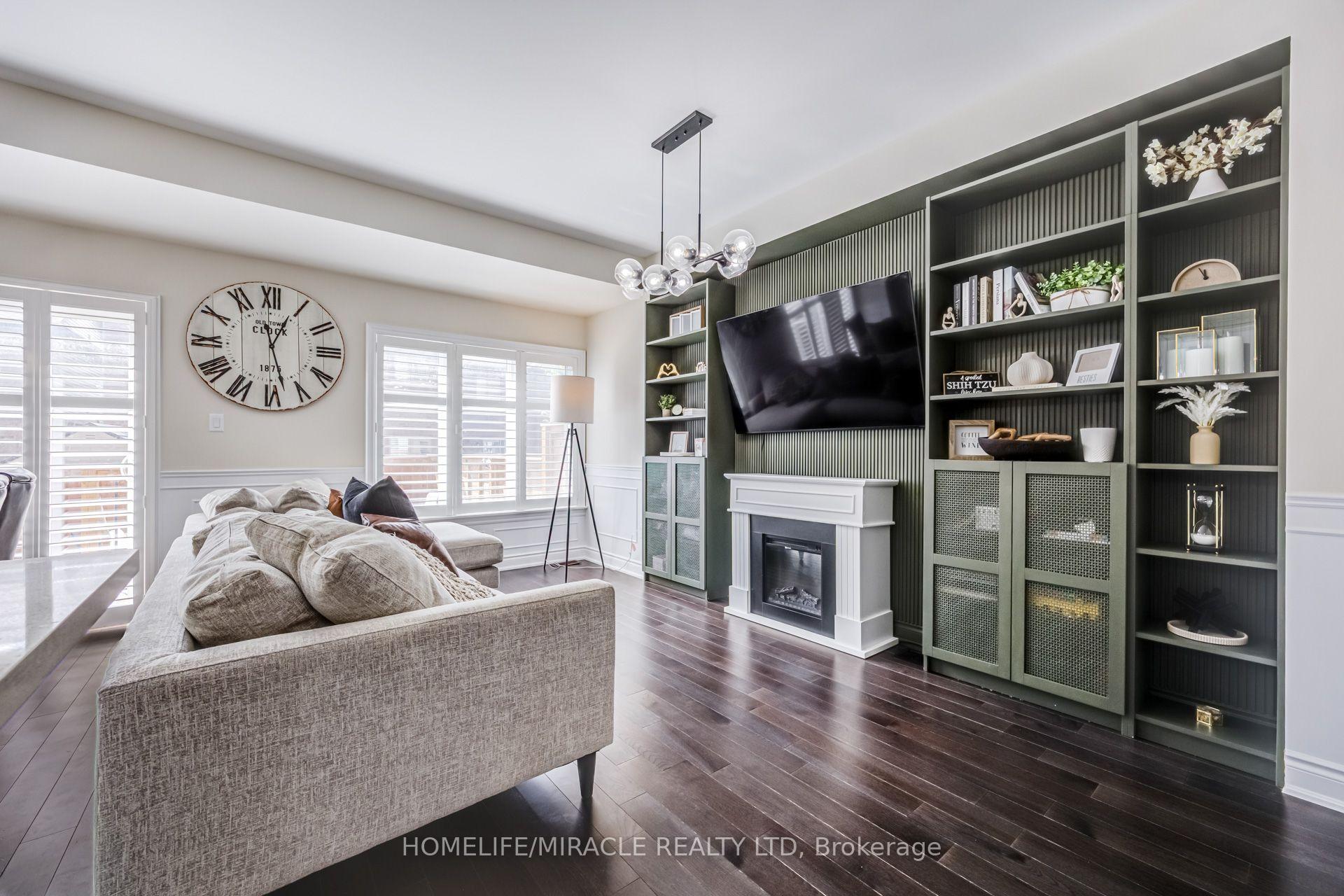 Photo 12 of 65 Lorne Thomas Place, New Tecumseth, Alliston — HOMEH