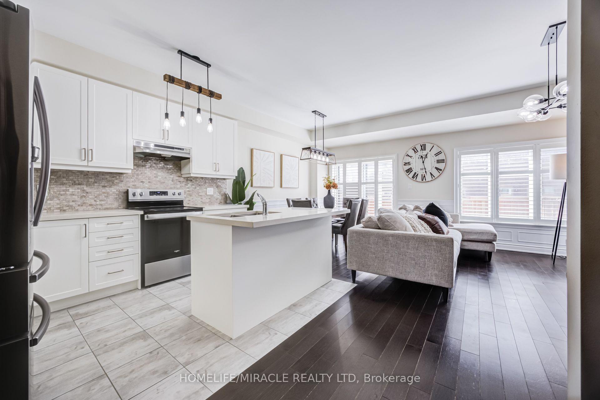 Photo 19 of 65 Lorne Thomas Place, New Tecumseth, Alliston — HOMEH