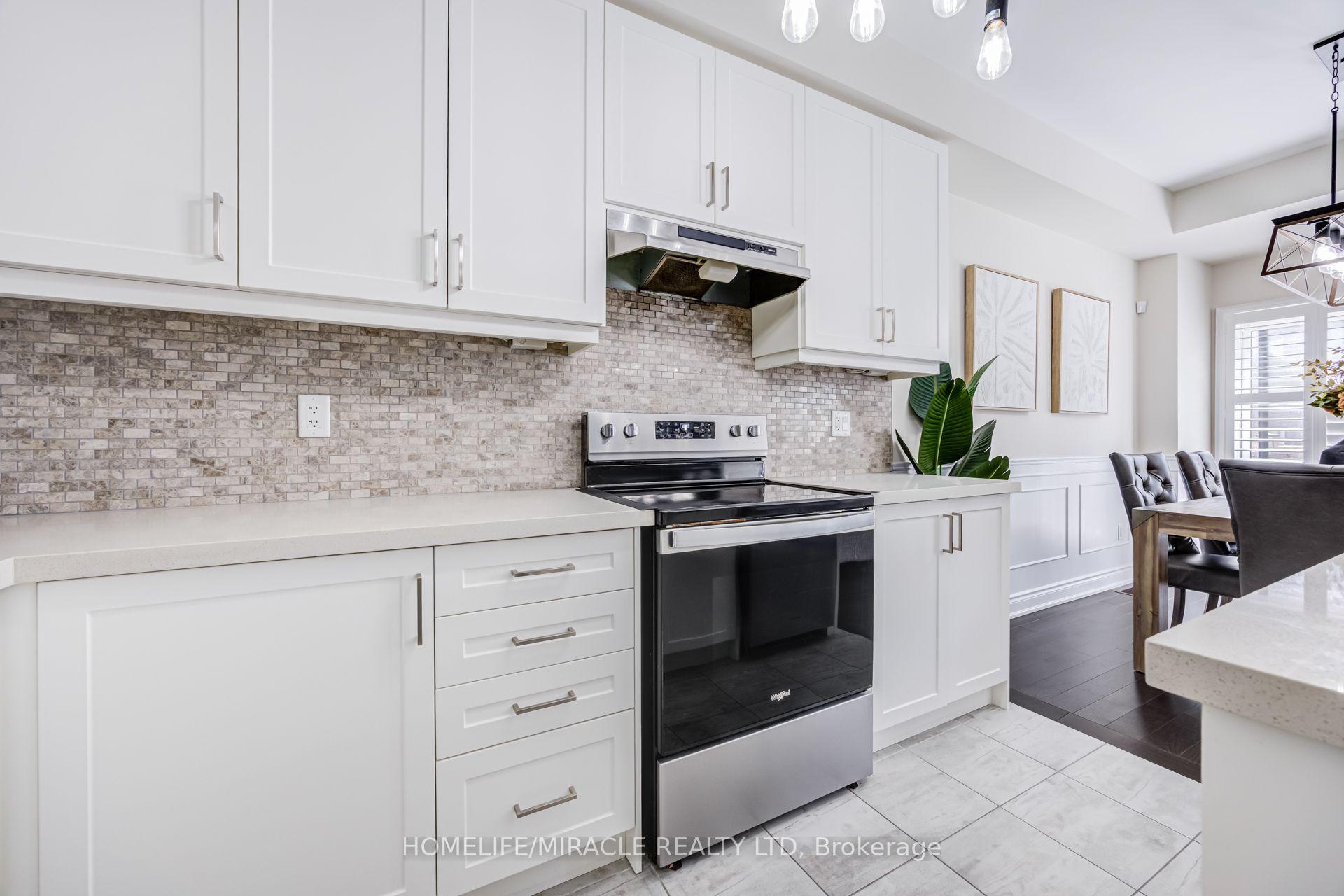 Photo 21 of 65 Lorne Thomas Place, New Tecumseth, Alliston — HOMEH