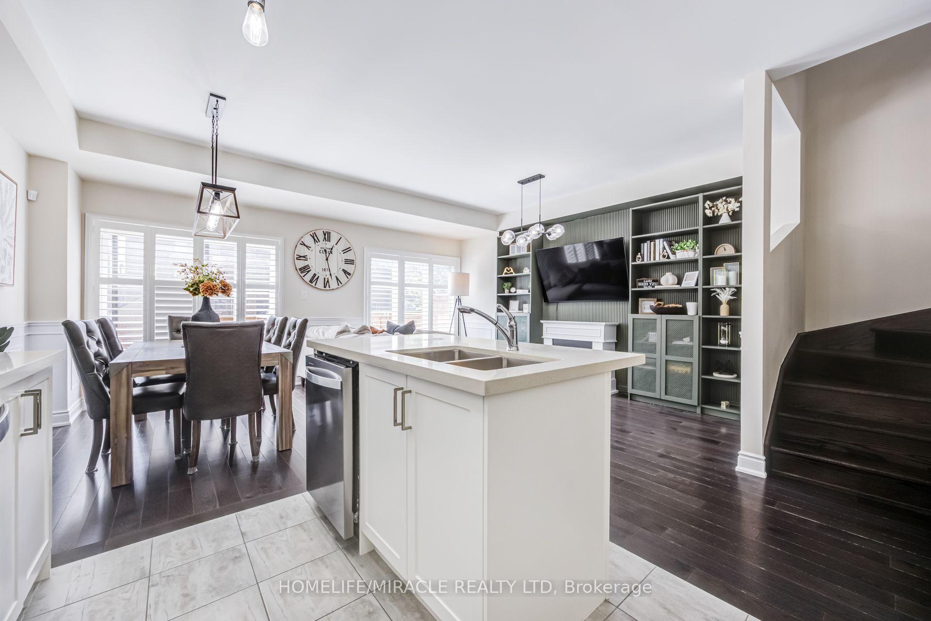 Photo 22 of 65 Lorne Thomas Place, New Tecumseth, Alliston — HOMEH