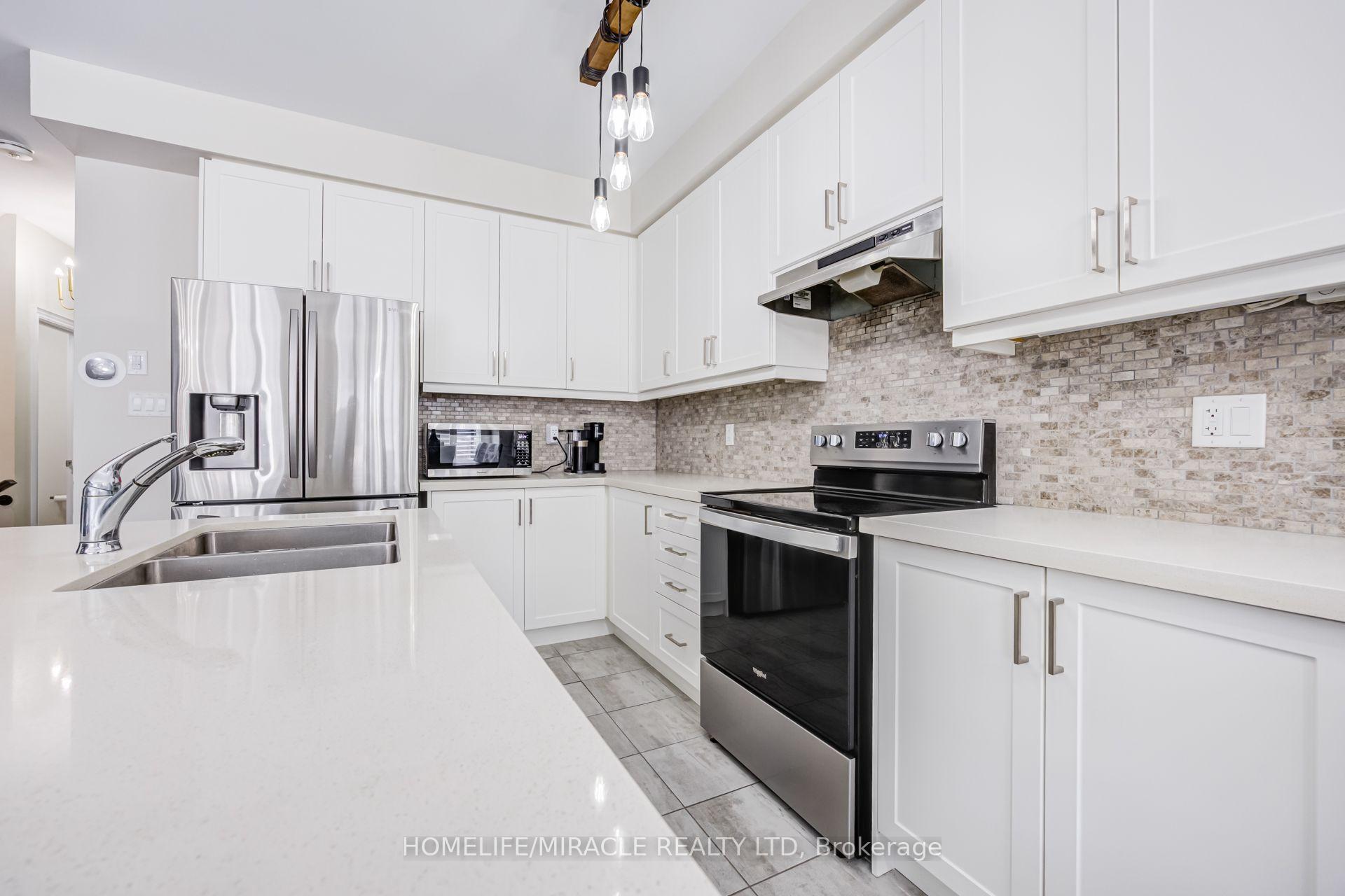 Photo 26 of 65 Lorne Thomas Place, New Tecumseth, Alliston — HOMEH
